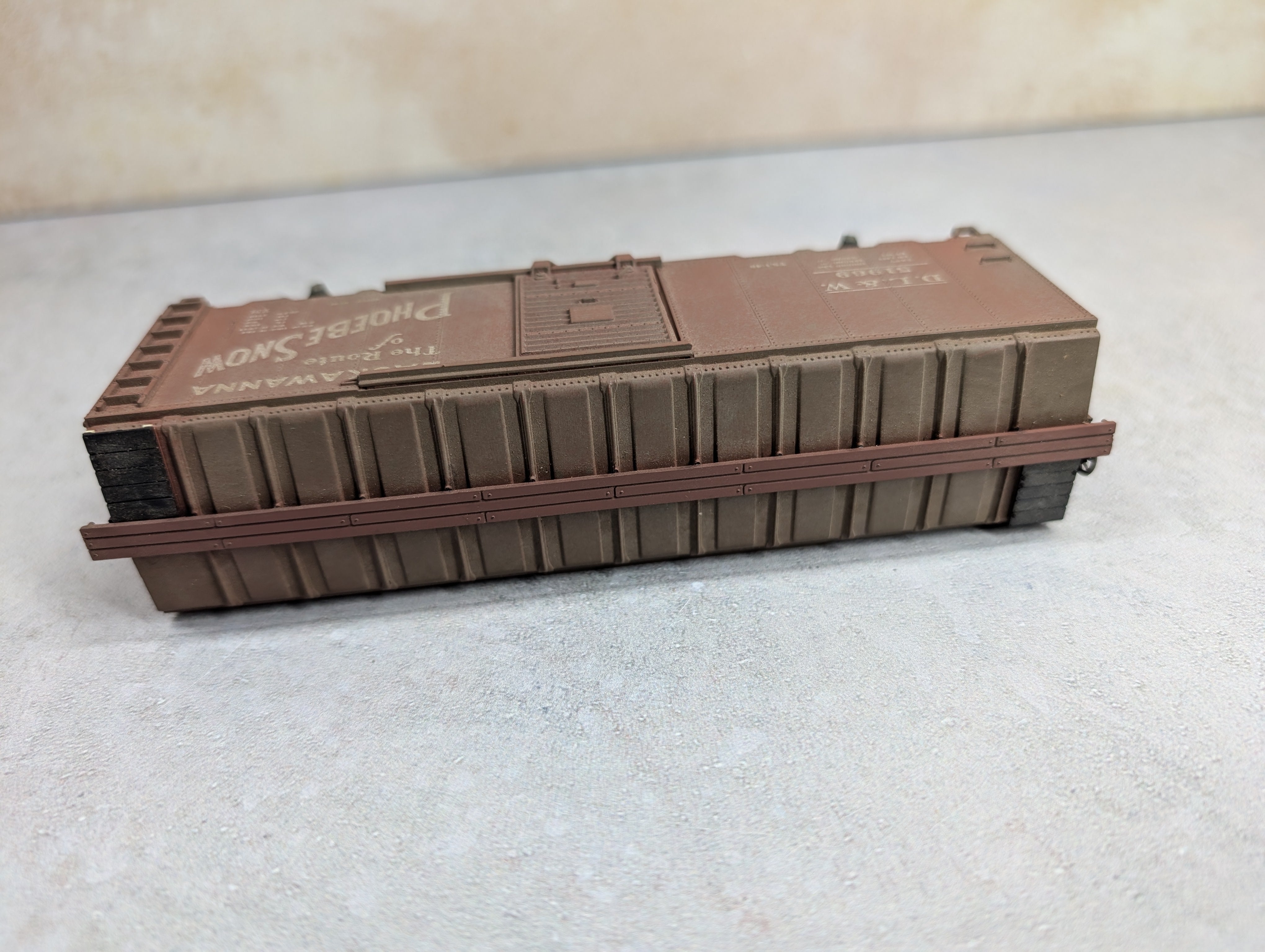 USED Athearn HO Scale 40' Box Car Delaware, Lackawanna & Western DL&W #51969 Weathered