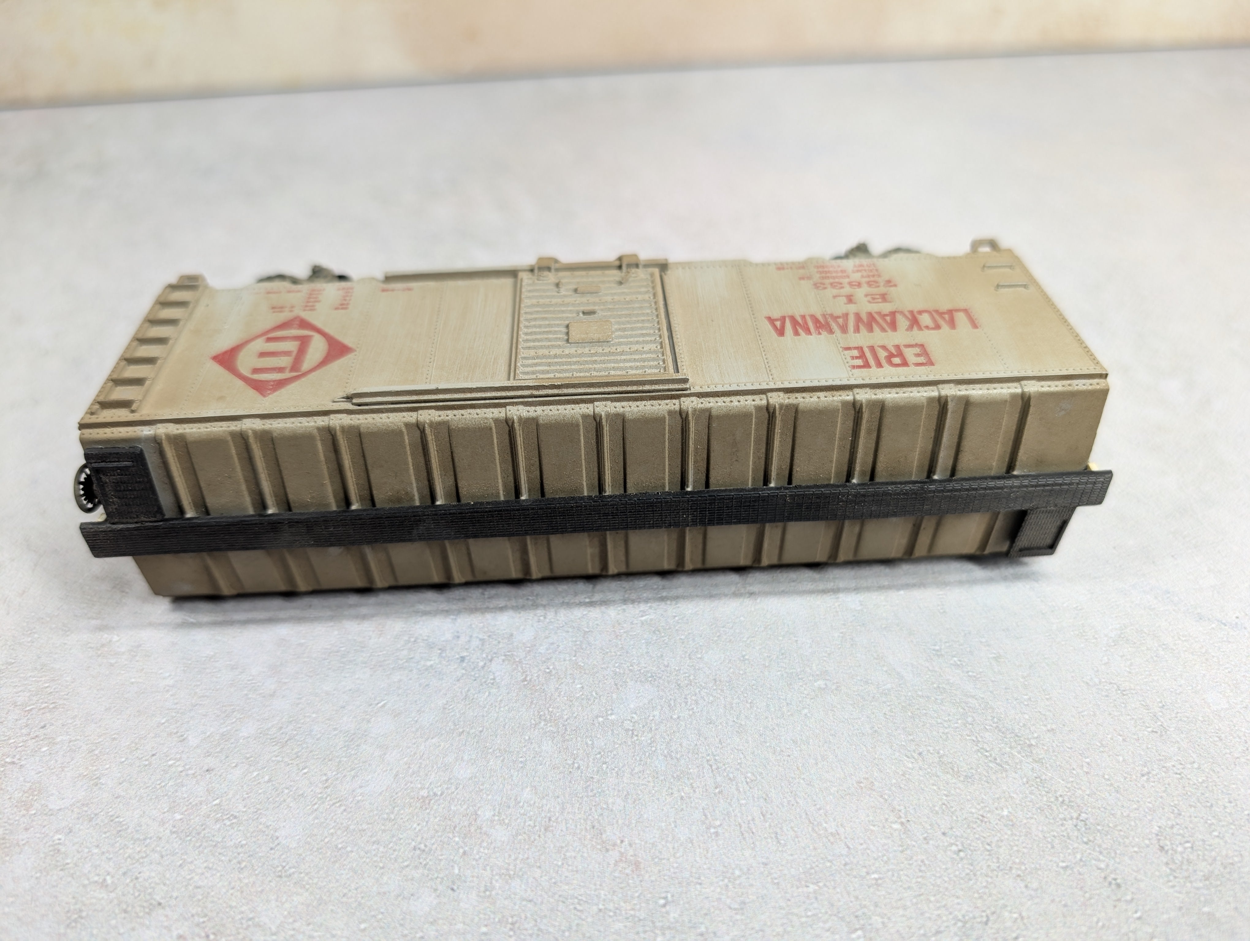 USED Athearn HO Scale 40' Box Car Erie Lackawanna EL #73833 Weathered