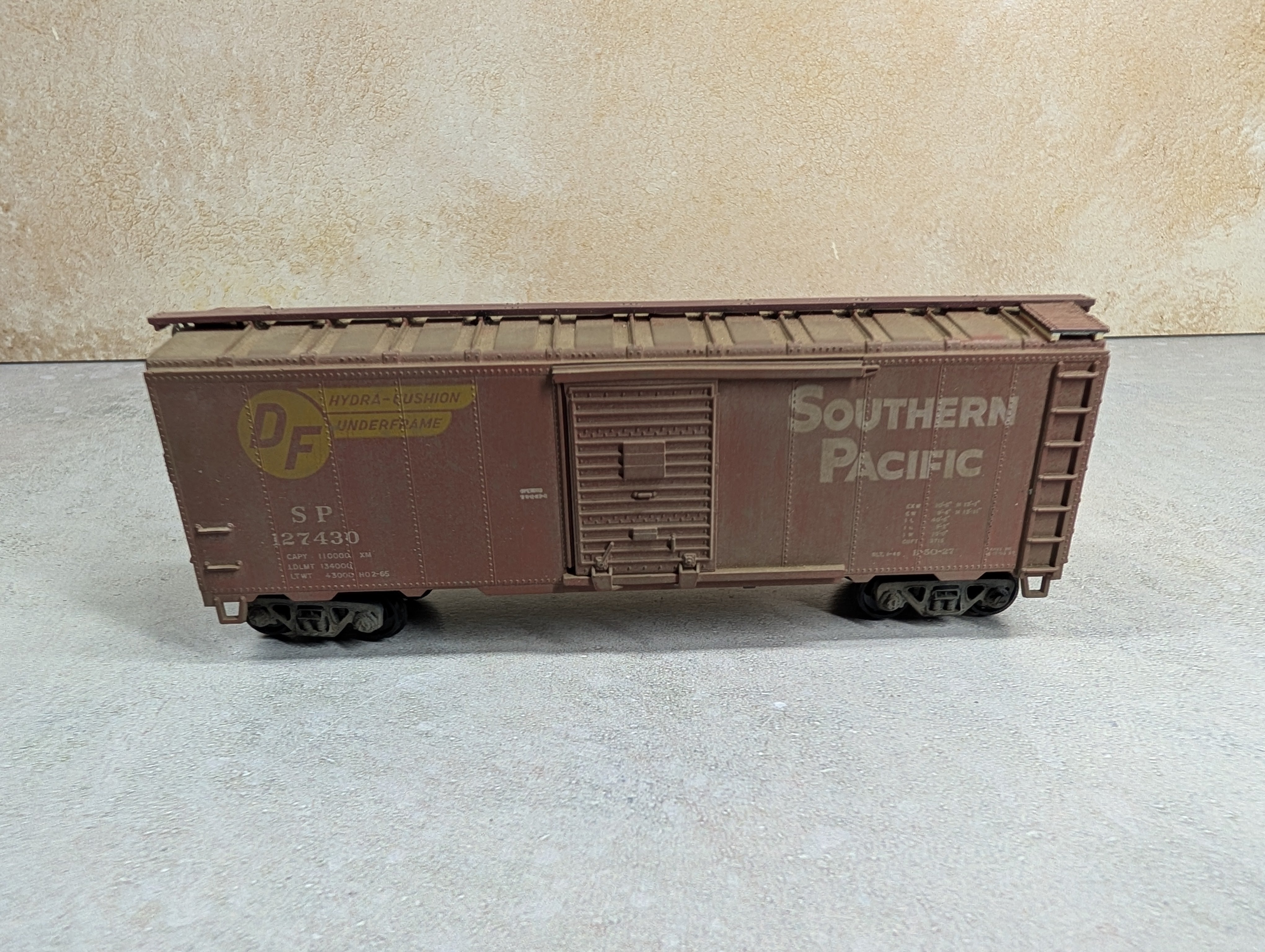 USED Athearn HO Scale 40' Box Car Southern Pacific SP #127430 Weathered