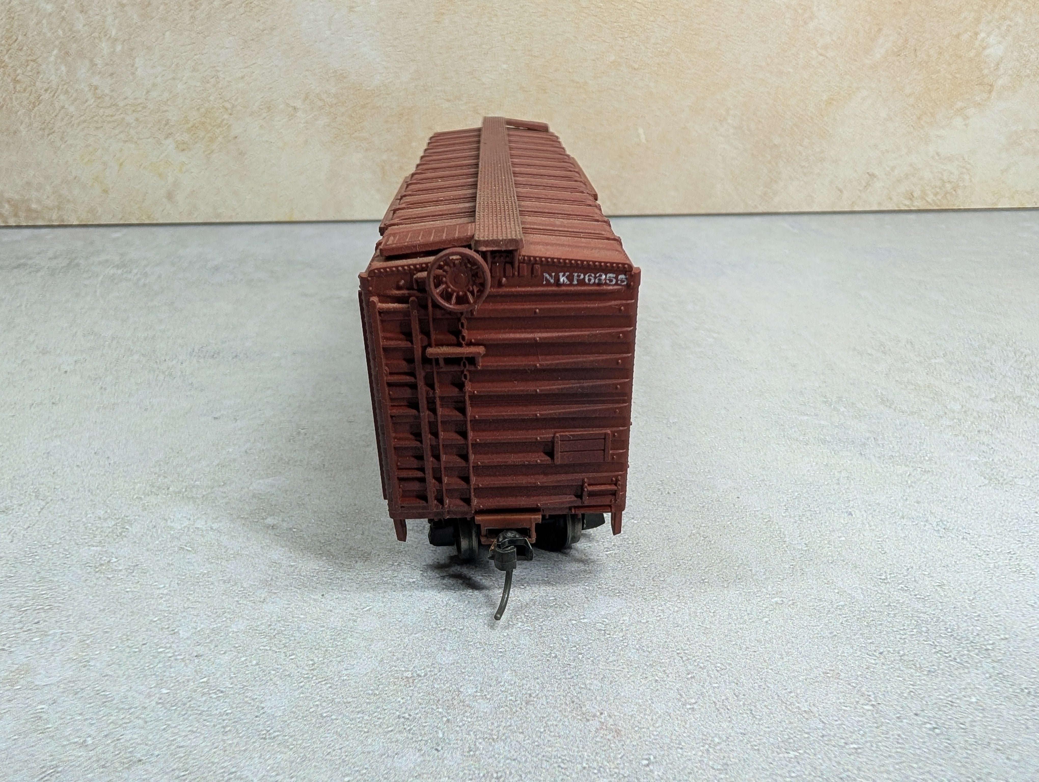 USED Walthers HO Scale 40' Box Car Nickel Plate Road NKP #6255 Beautiful Weathering