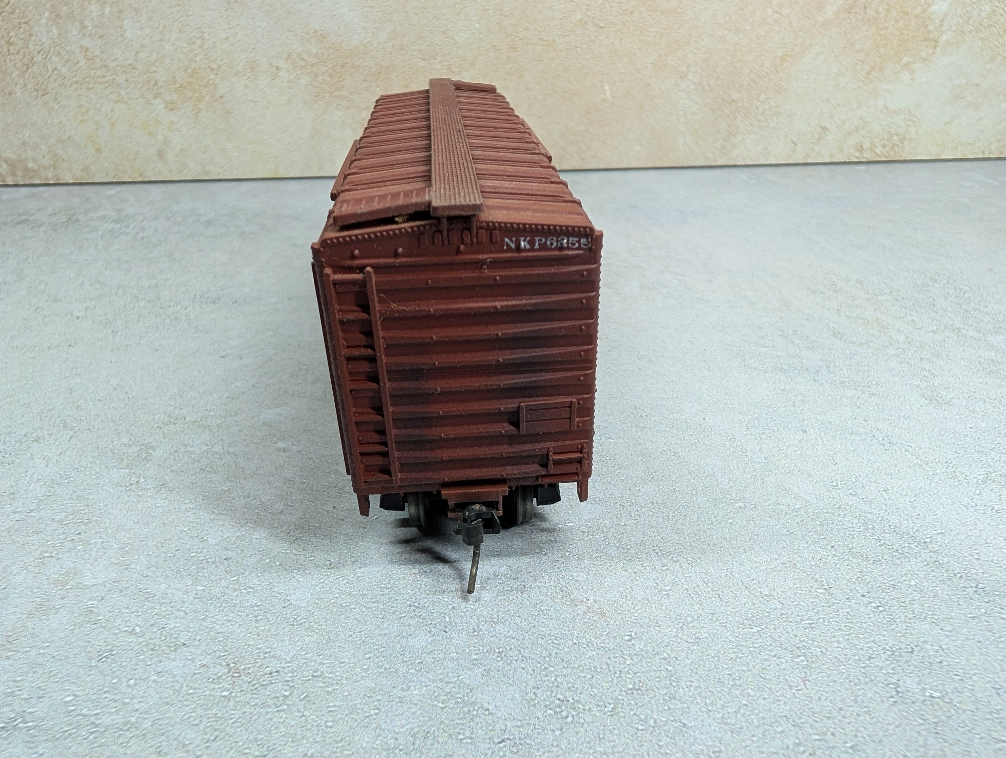 USED Walthers HO Scale 40' Box Car Nickel Plate Road NKP #6255 Beautiful Weathering