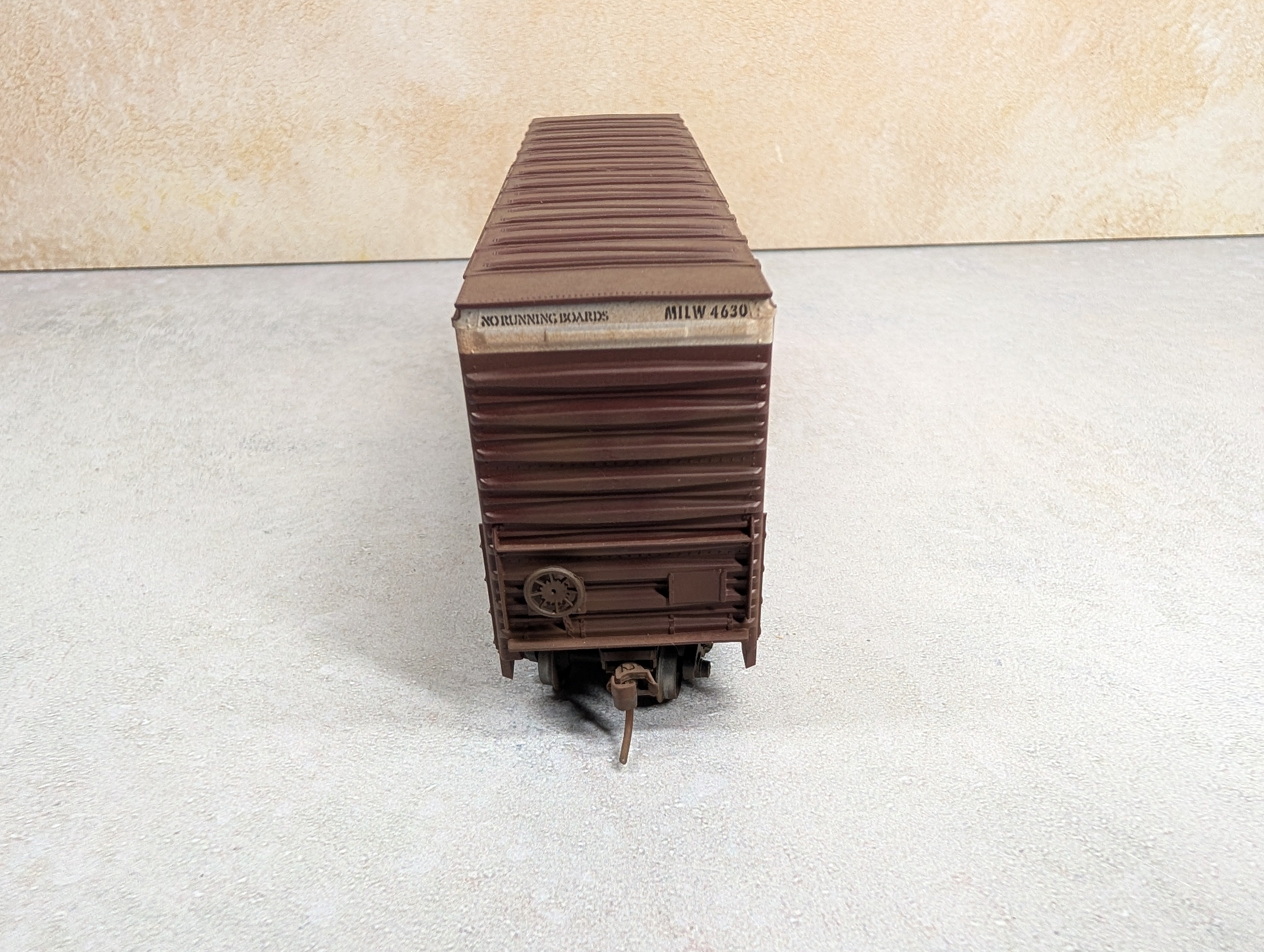 USED Athearn HO Scale 40' HI-Cube Box Car Milwaukee Road MILW #4630 Beautiful Weathering