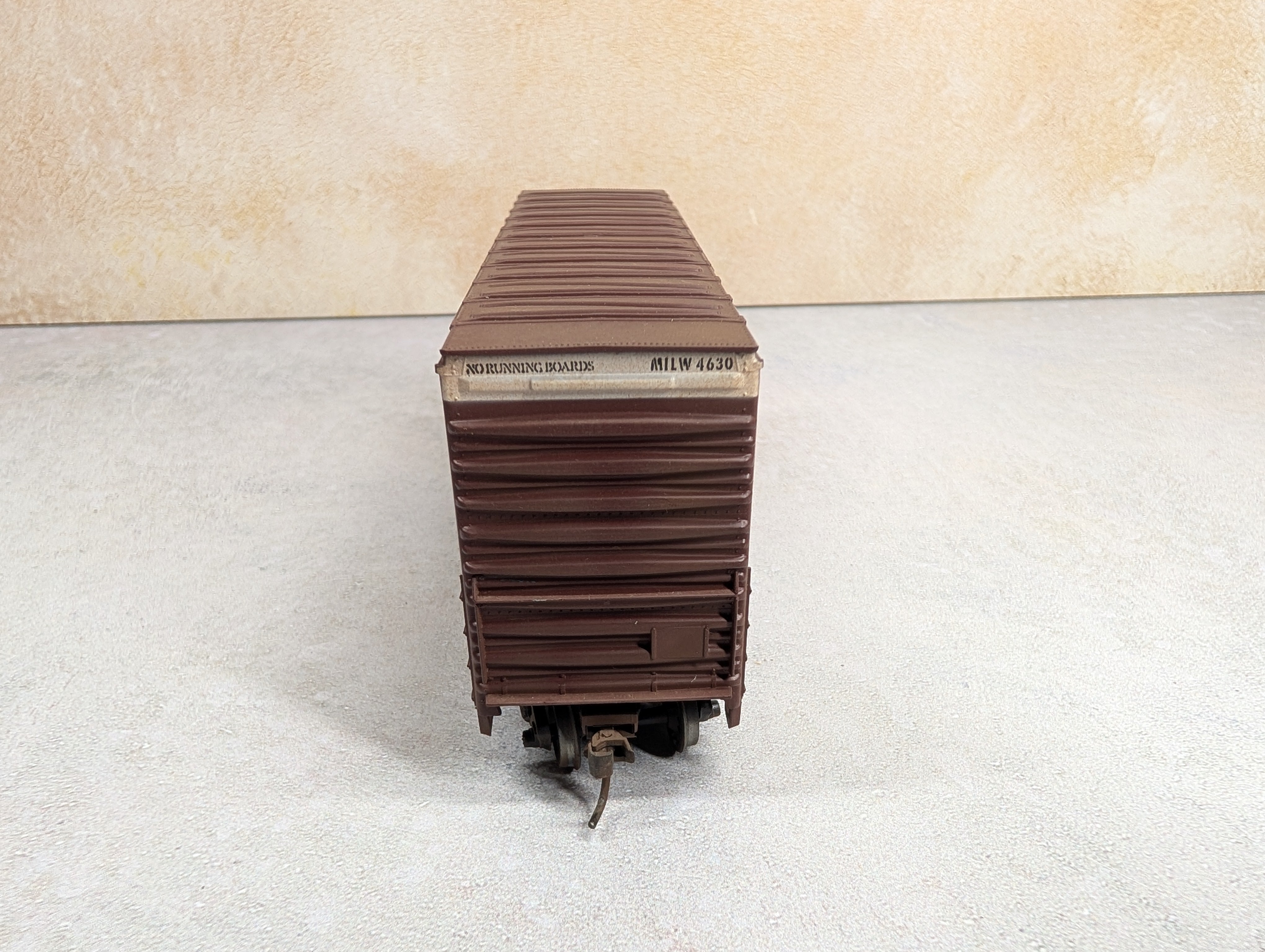 USED Athearn HO Scale 40' HI-Cube Box Car Milwaukee Road MILW #4630 Beautiful Weathering