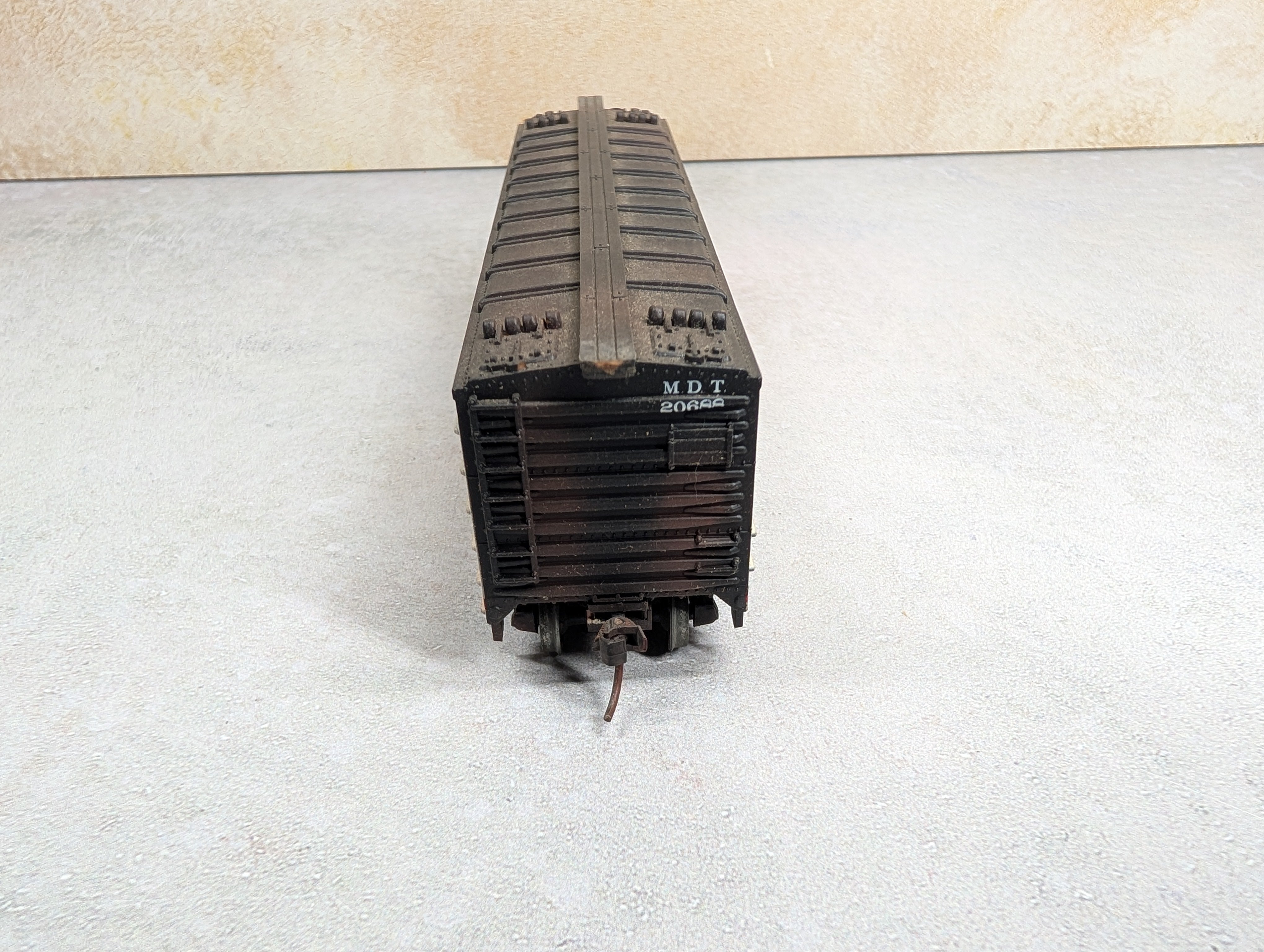 USED Walthers HO Scale 40' Box Car Merchants Despatch MDT #20688 Beautiful Weathering