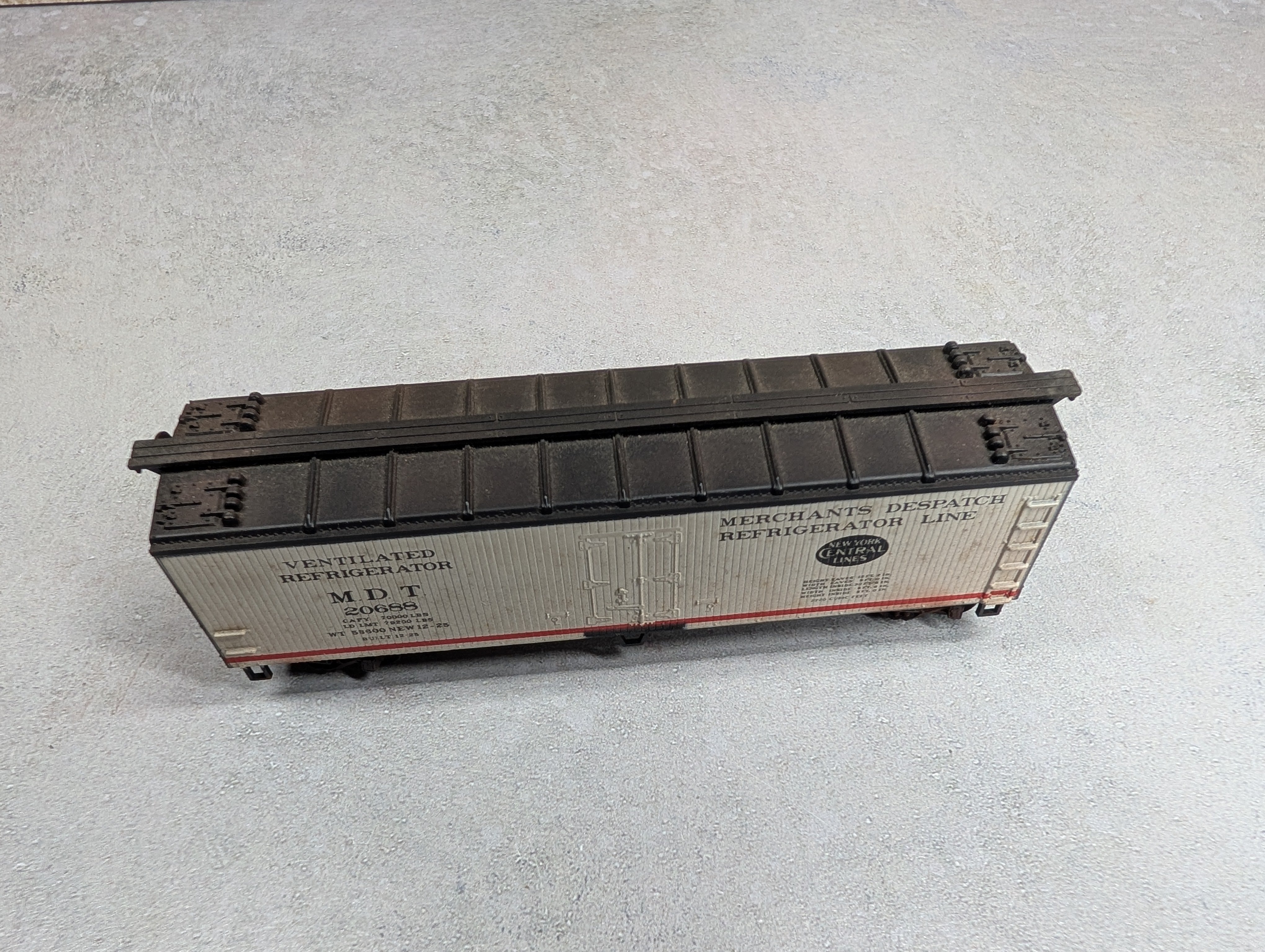 USED Walthers HO Scale 40' Box Car Merchants Despatch MDT #20688 Beautiful Weathering