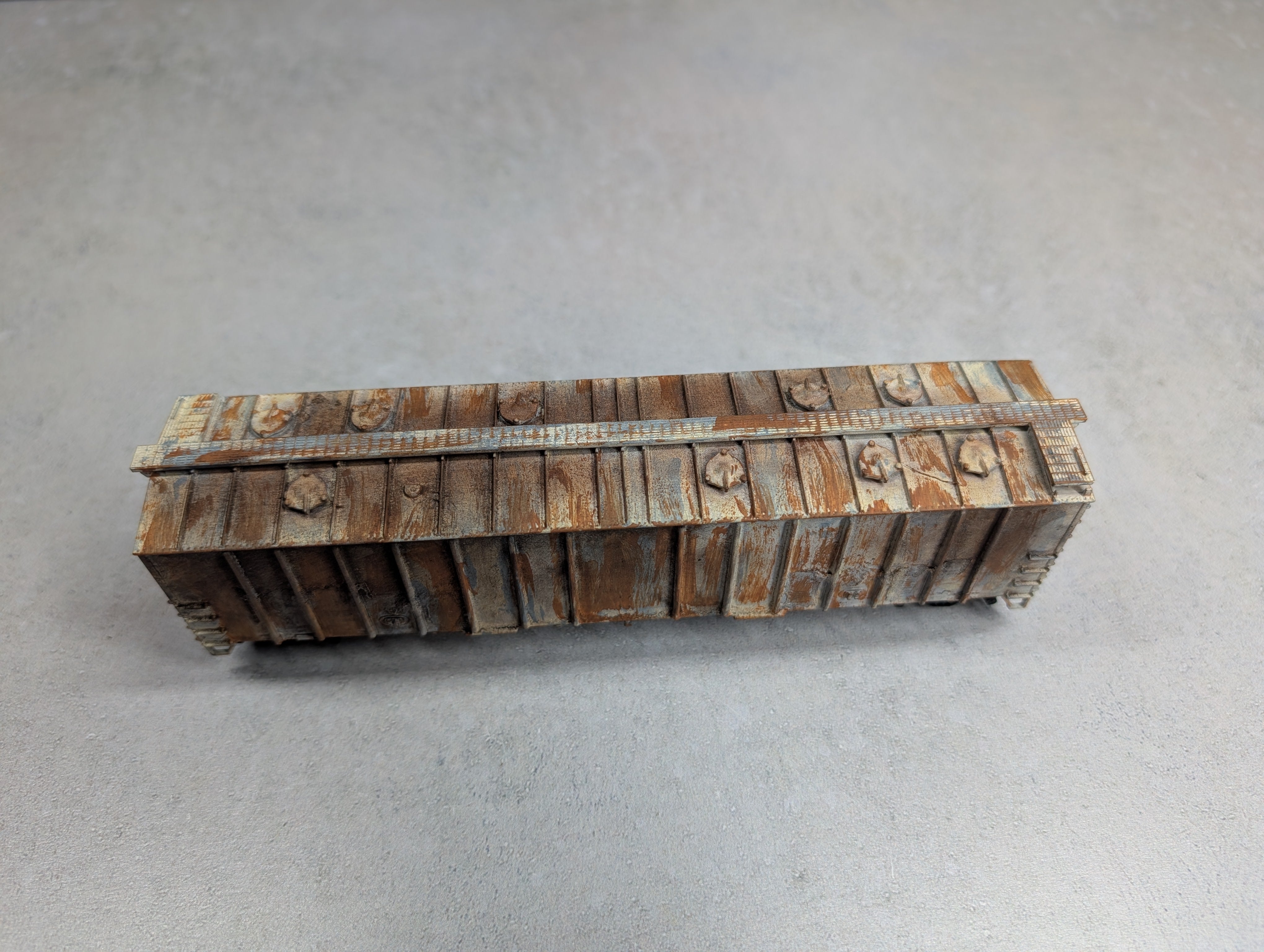 USED HO Scale Beautifully Weathered Covered Hopper