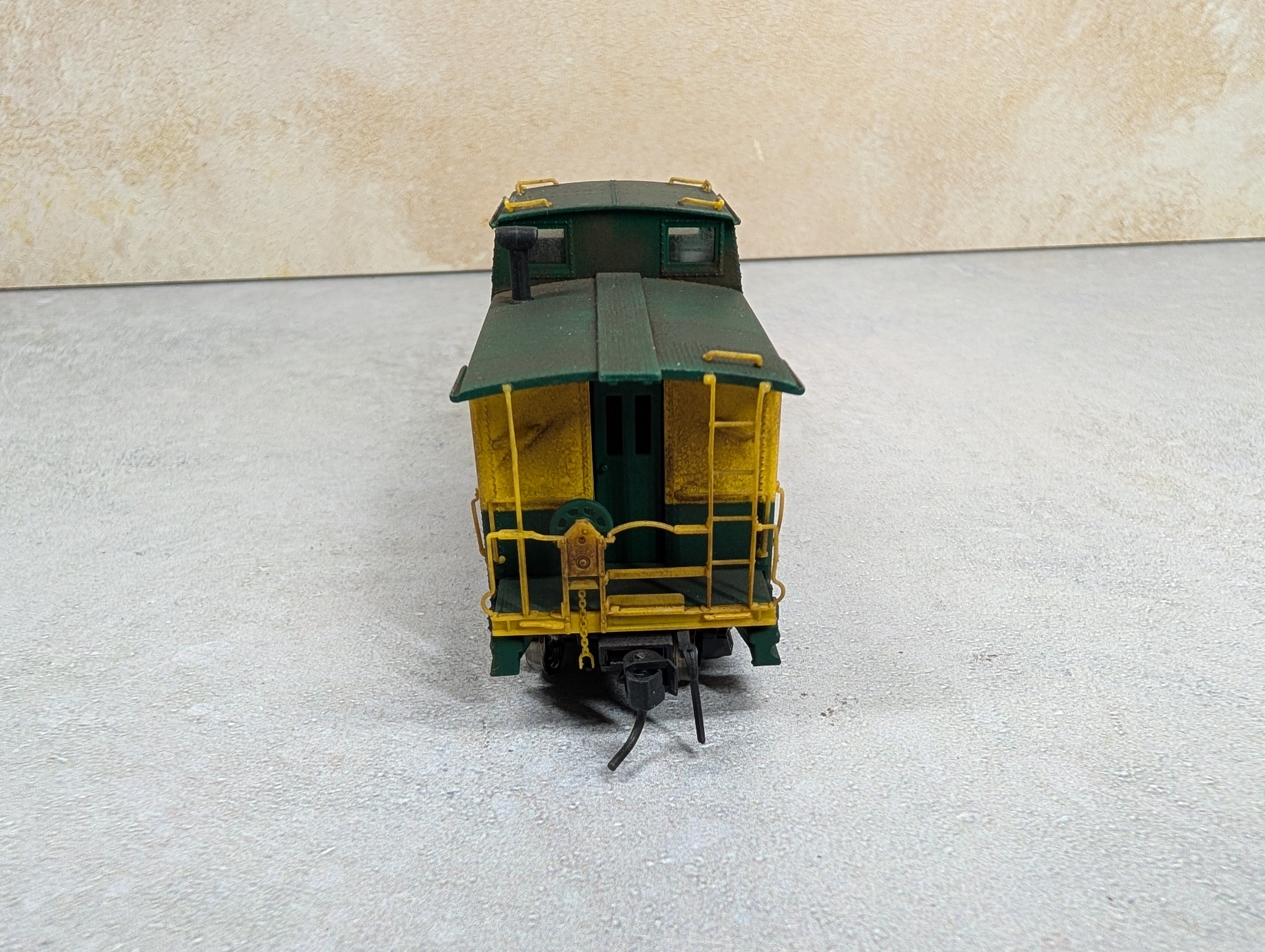 USED Life-Like HO Scale Beautifully Weathered Caboose Reading #92865 Proto2000