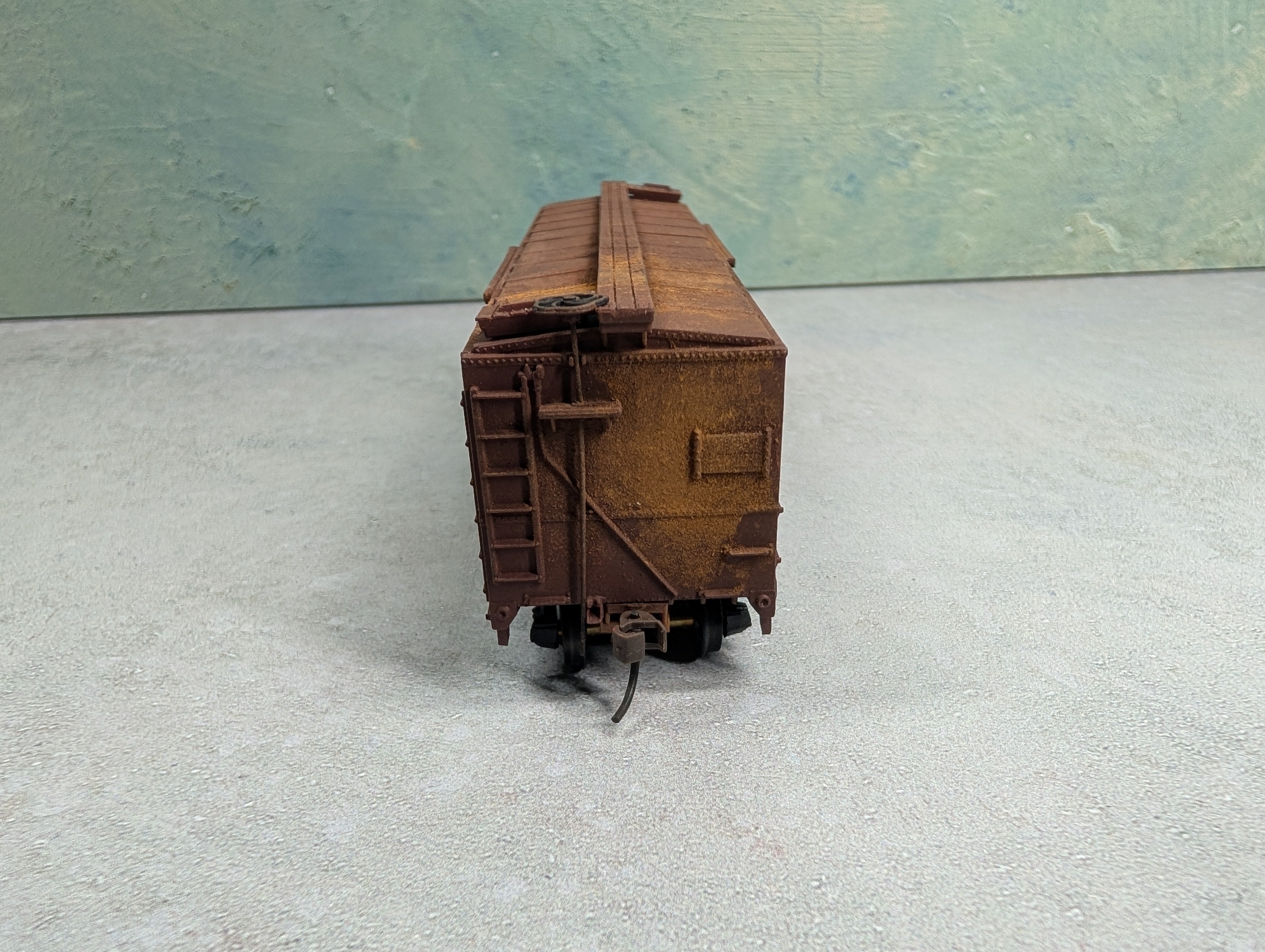 USED Walthers HO Scale Beautifully Weathered Box Car Reading #102519