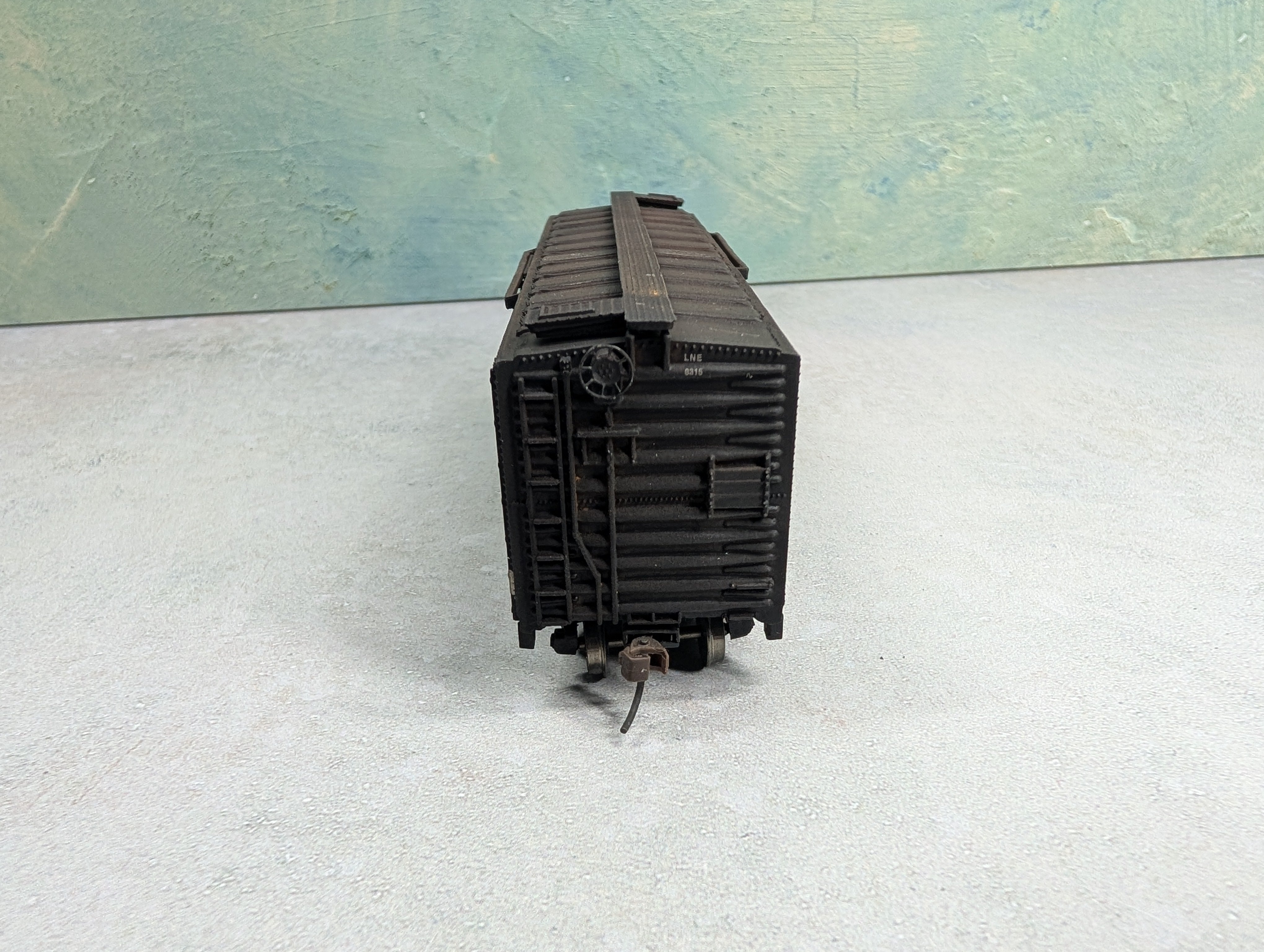 USED Bachmann HO Scale Beautifully Weathered Box Car Lehigh and New England LNE #8315