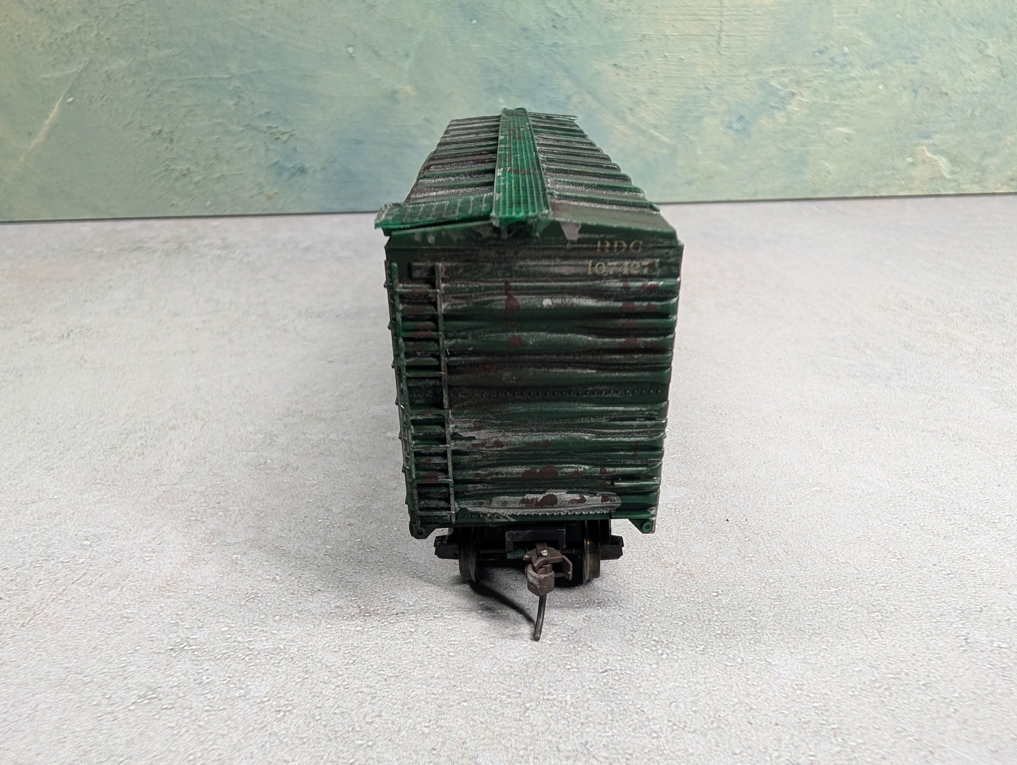 USED C&BT SHOPS HO Scale Beautifully Weathered Box Car Reading RDG #107427