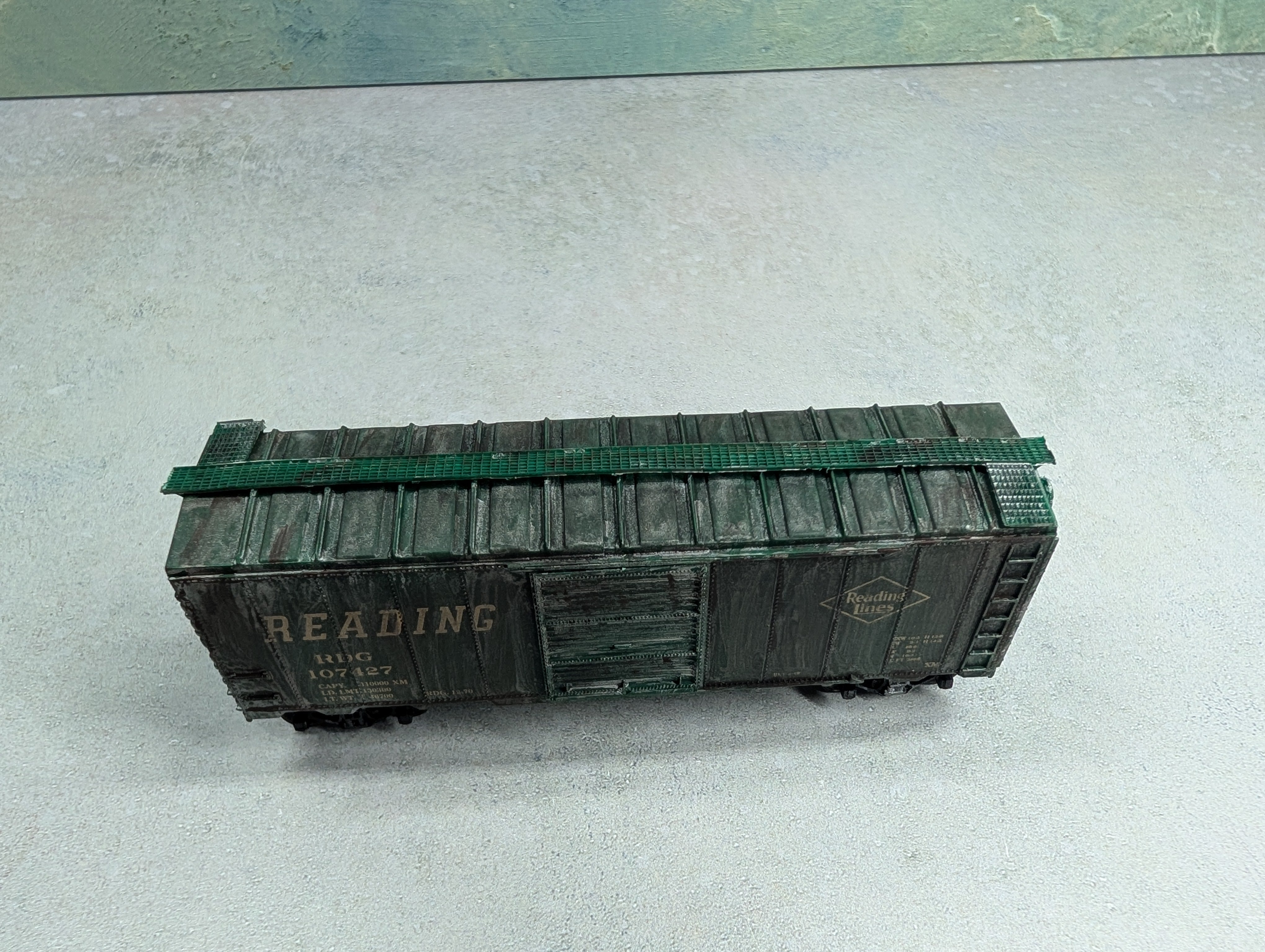 USED C&BT SHOPS HO Scale Beautifully Weathered Box Car Reading RDG #107427