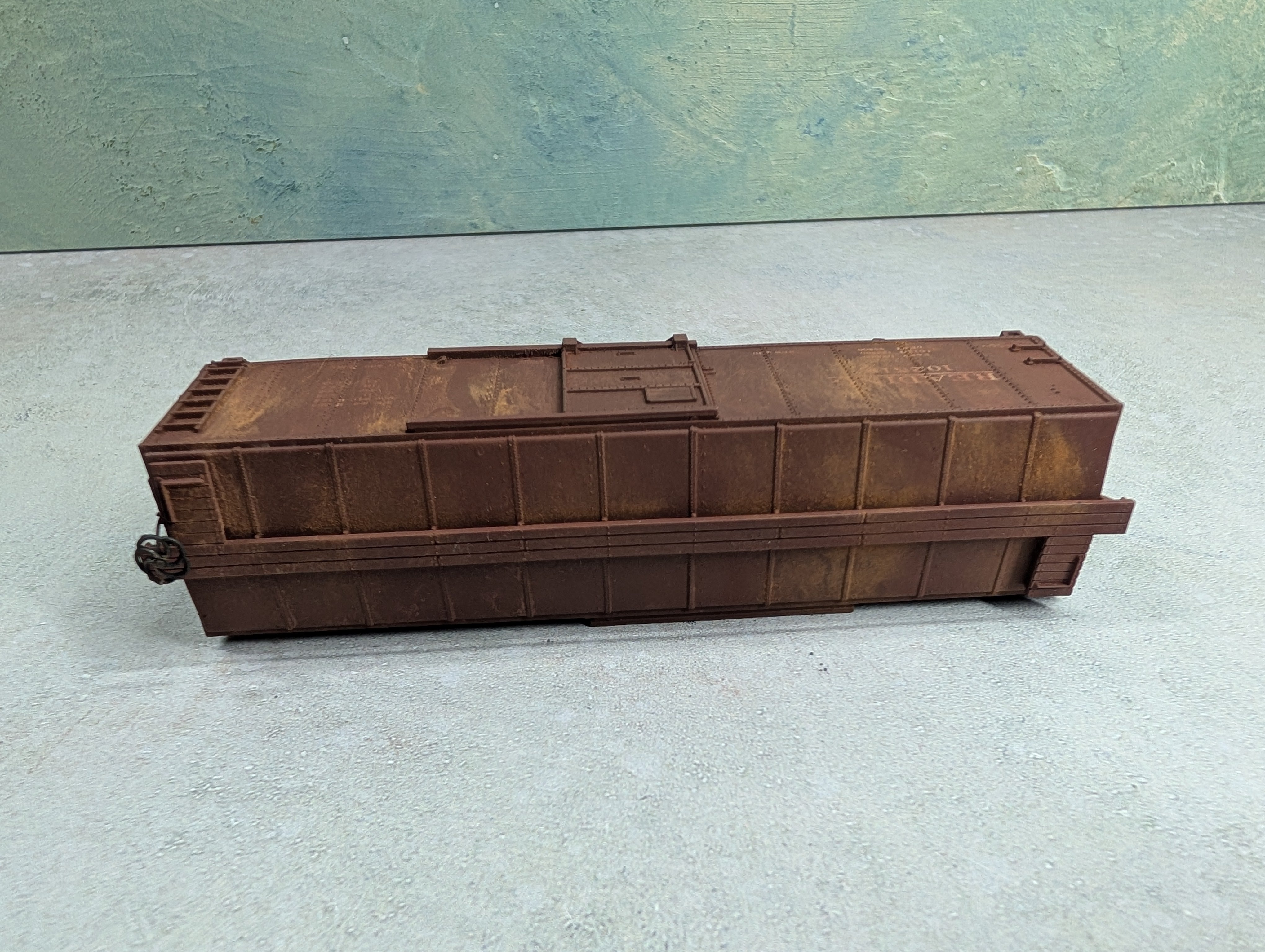 USED Walthers HO Scale Beautifully Weathered Box Car Reading #102519