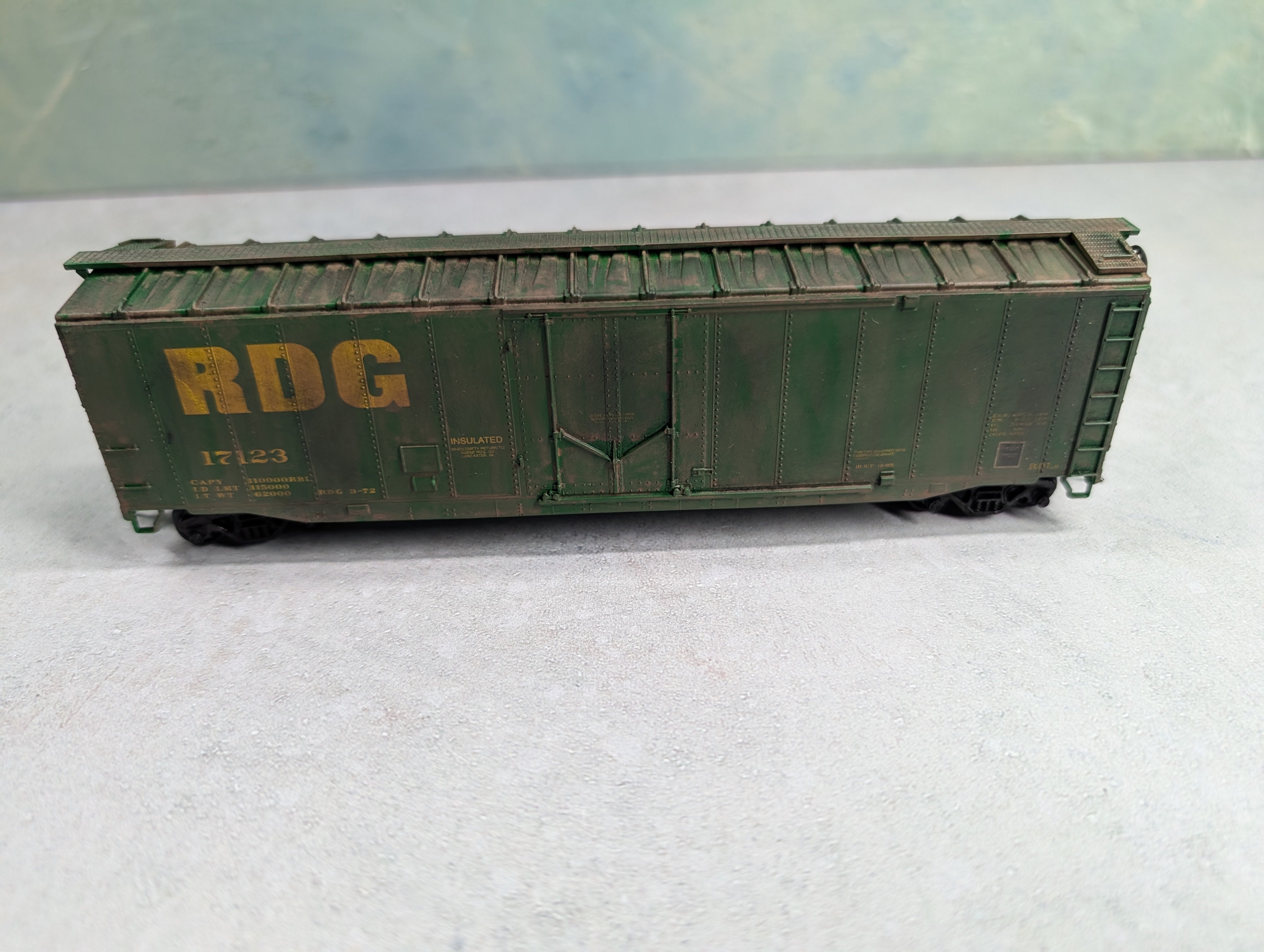 USED Athearn HO Scale Beautifully Weathered 50' Box Car Reading RDG #17123