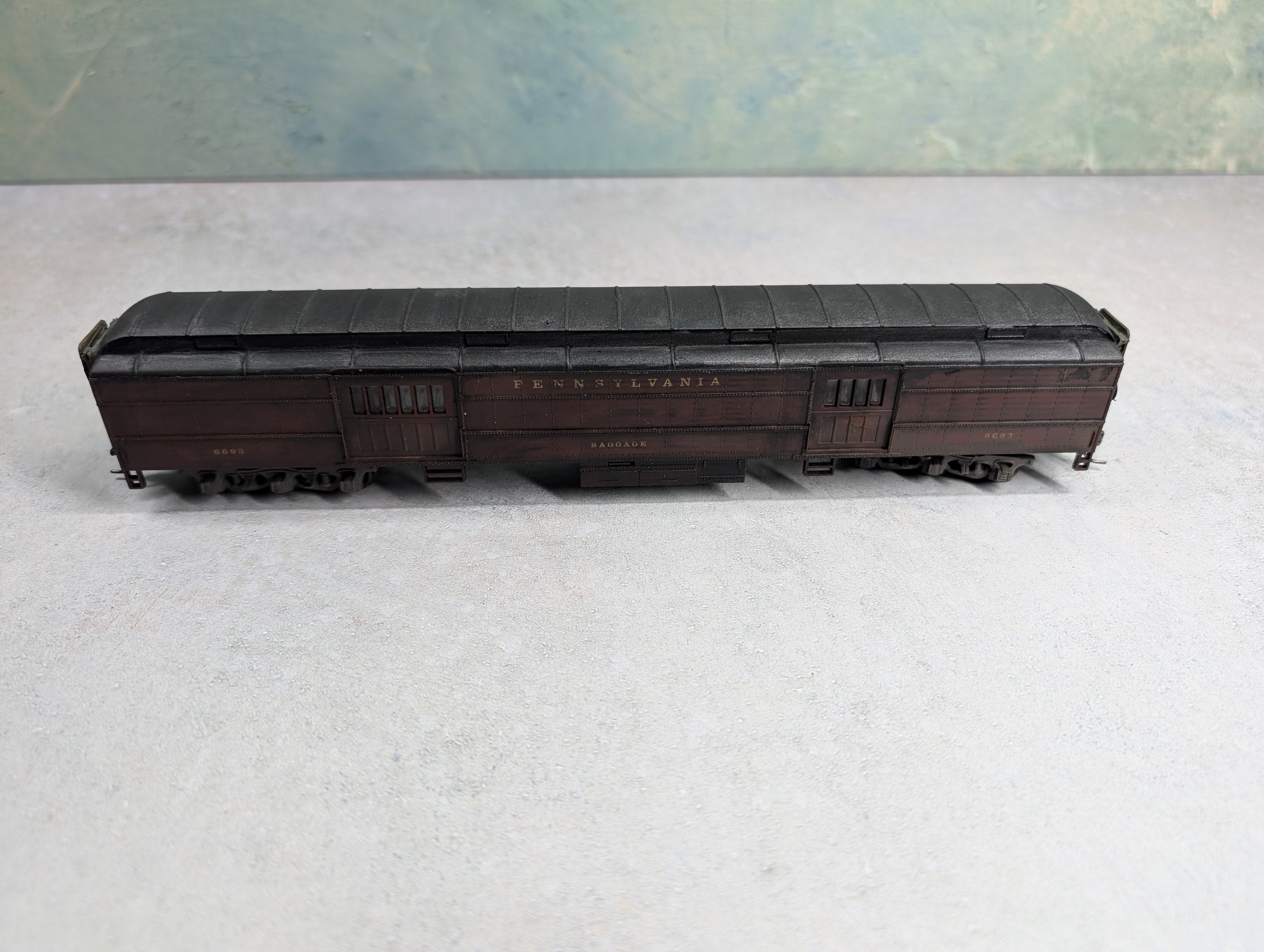 USED Athearn HO Scale Beautifully Weathered Passenger Car Pennsylvania #6693