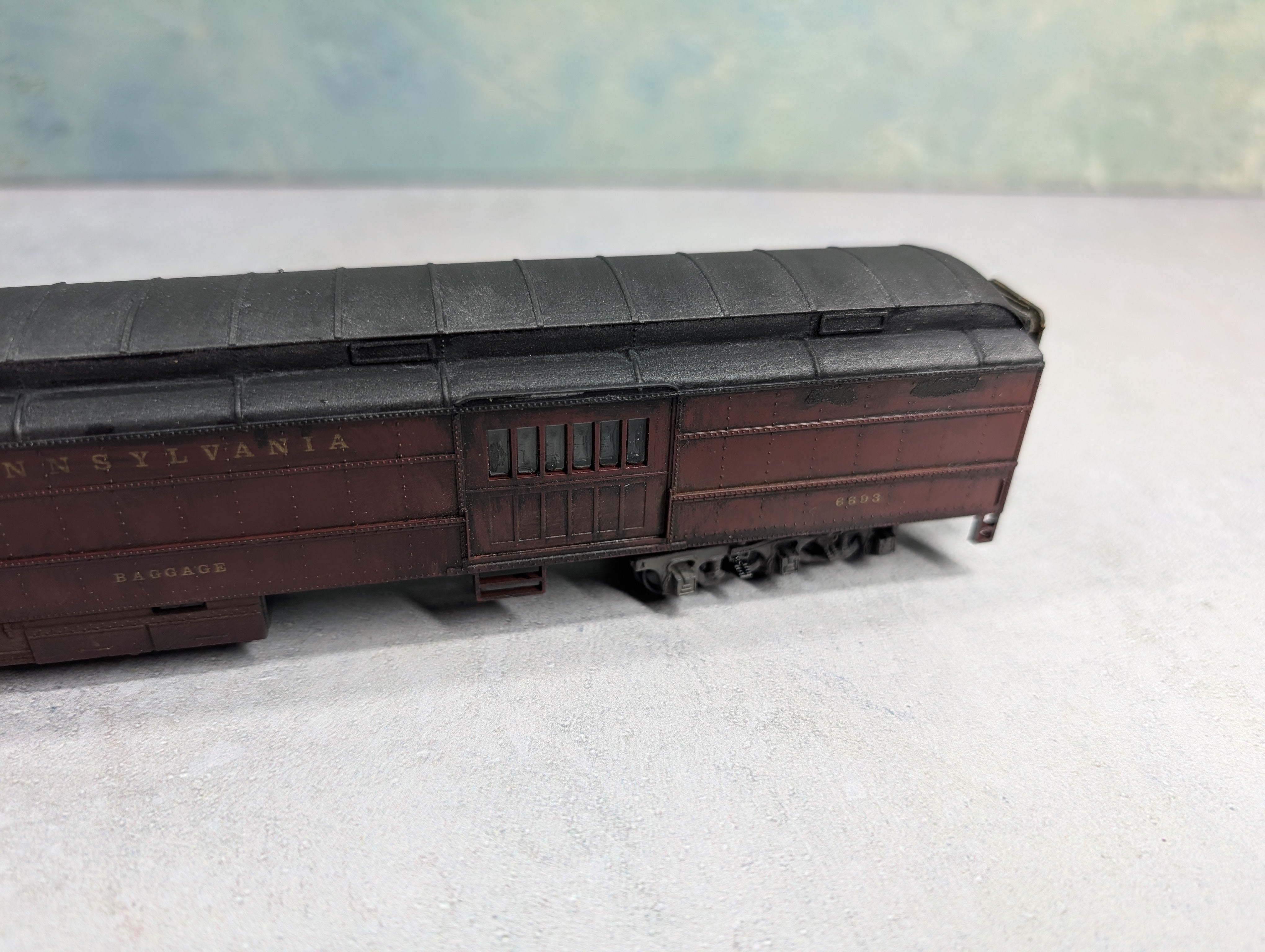 USED Athearn HO Scale Beautifully Weathered Passenger Car Pennsylvania #6693