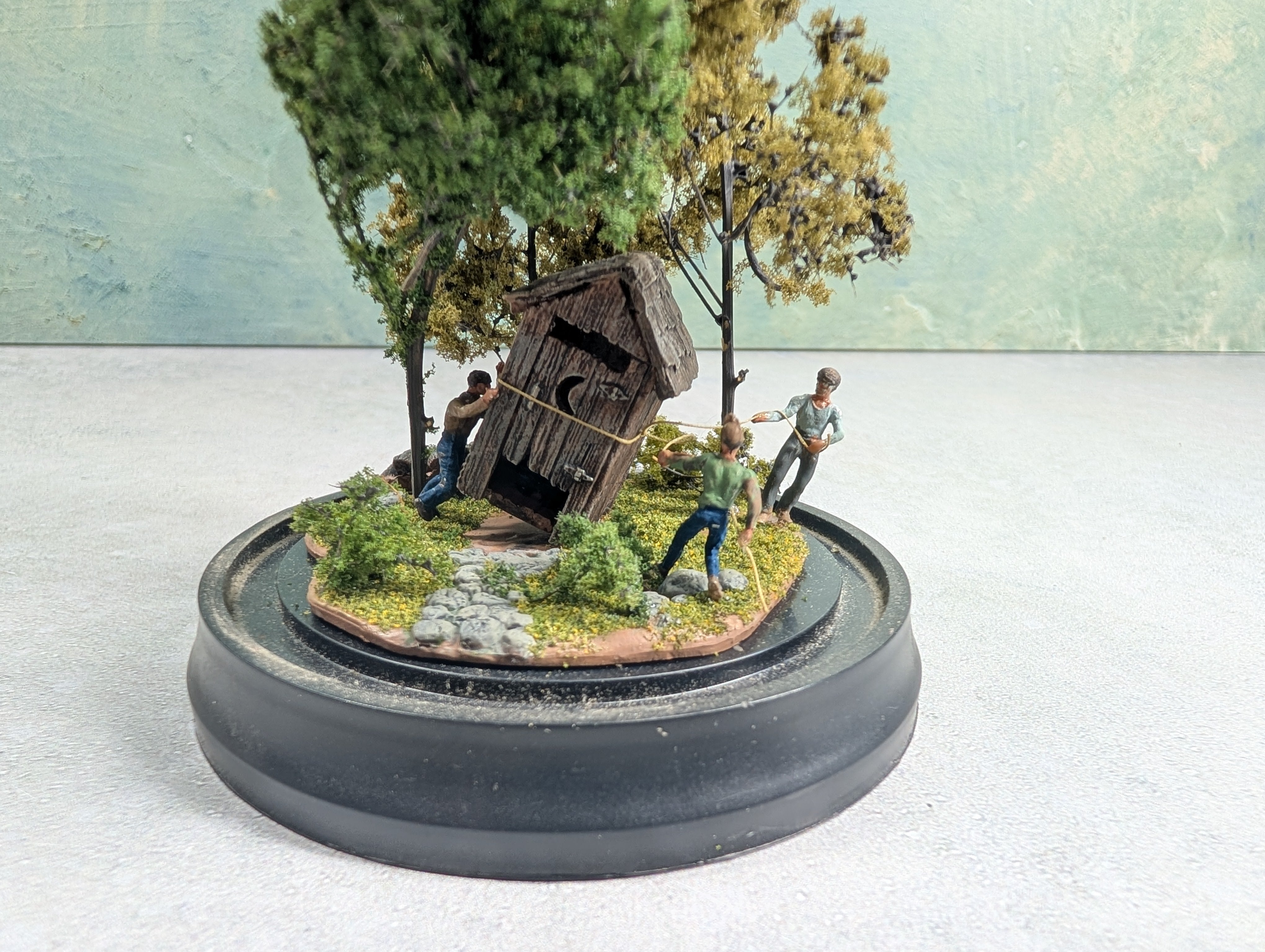 USED Woodland Scenics HO Scale Mini-Scene Outhouse Mischief w/ Glass Dome Display, Metal
