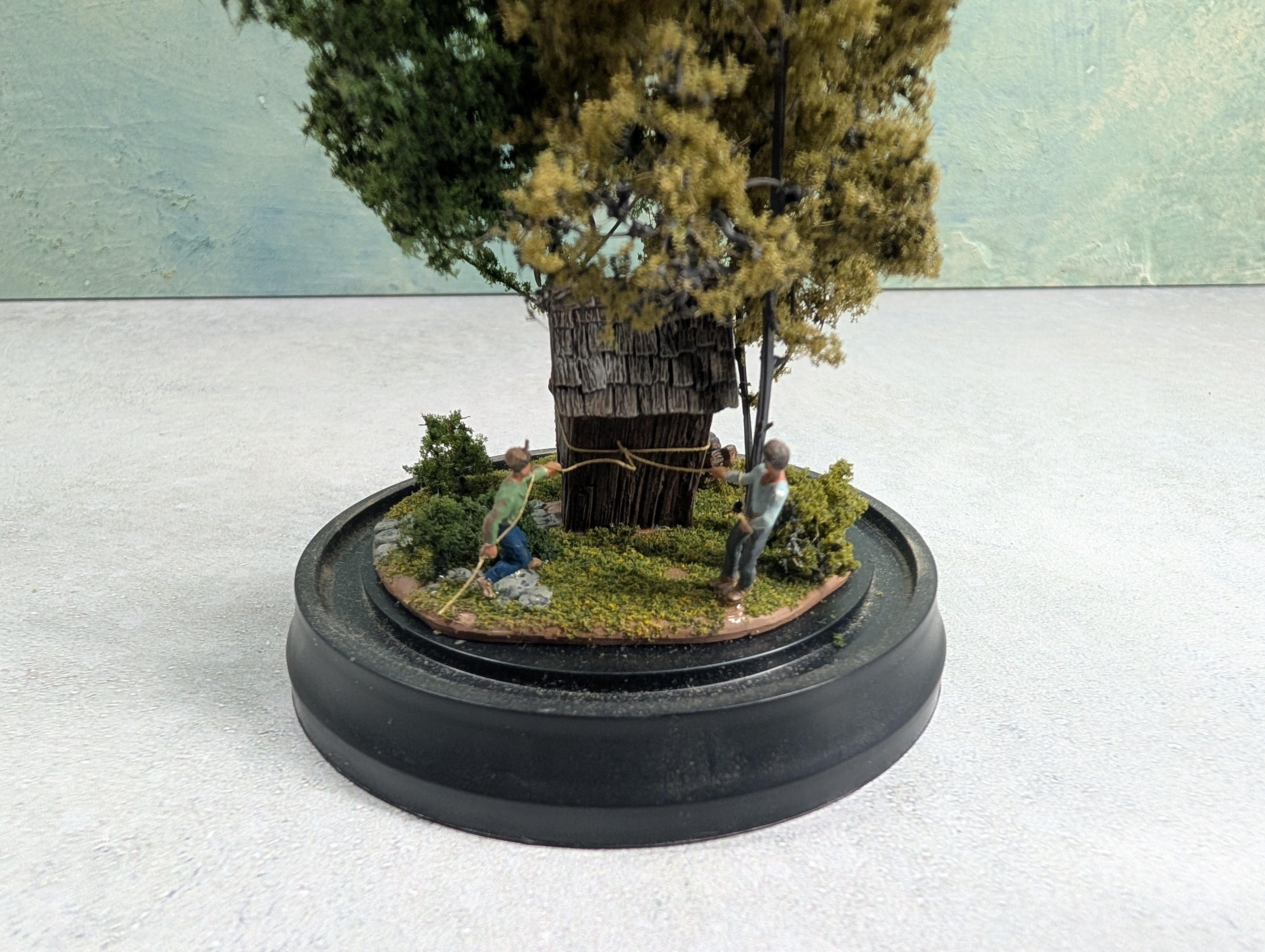 USED Woodland Scenics HO Scale Mini-Scene Outhouse Mischief w/ Glass Dome Display, Metal