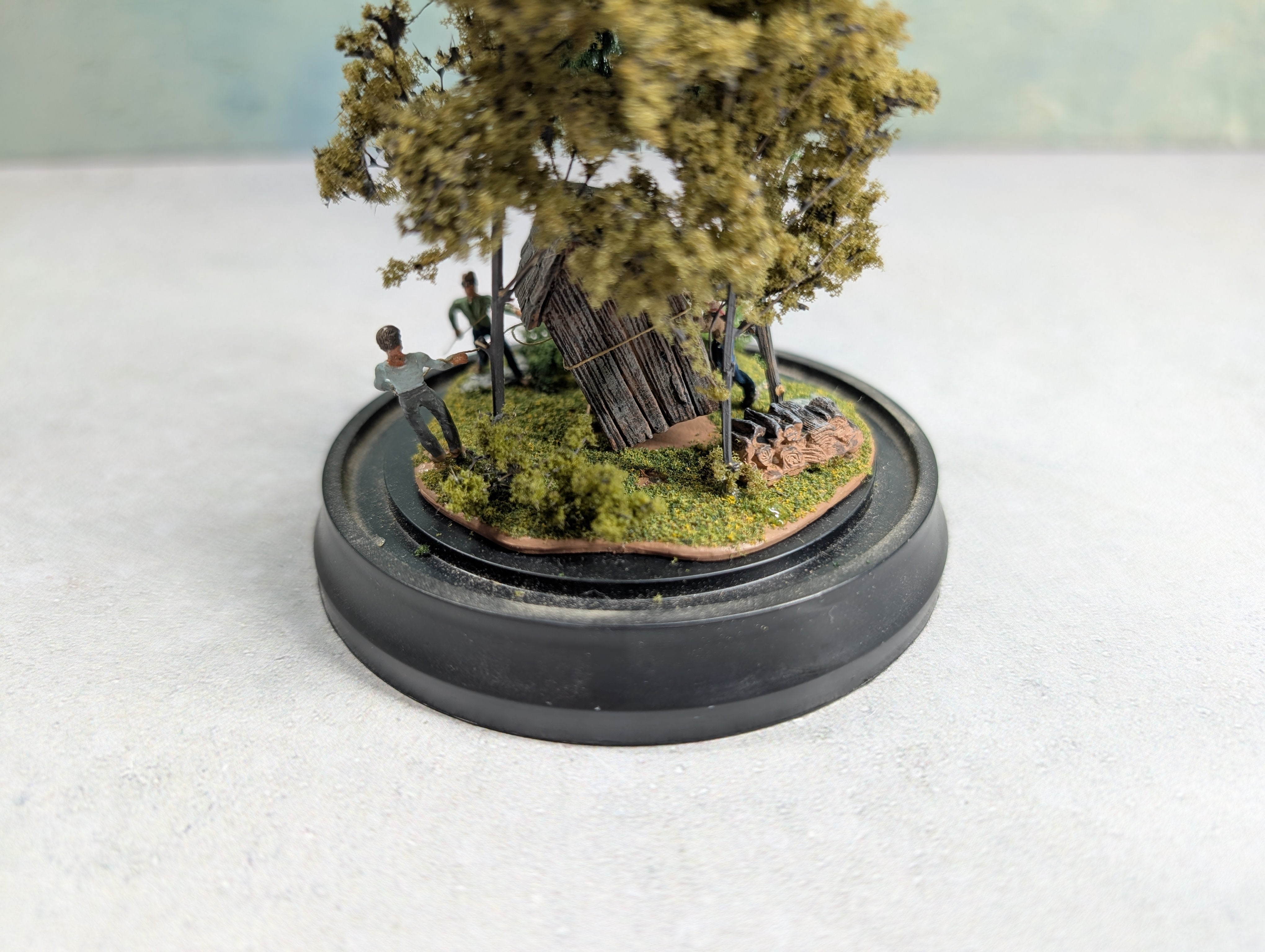 USED Woodland Scenics HO Scale Mini-Scene Outhouse Mischief w/ Glass Dome Display, Metal