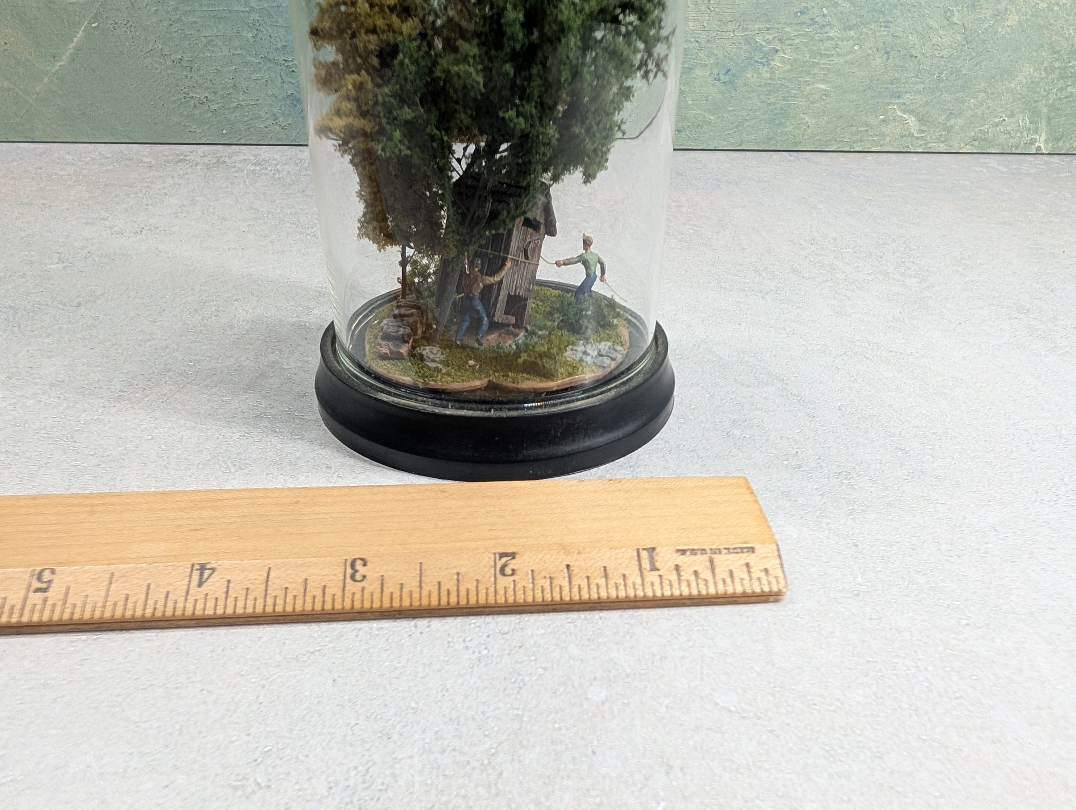 USED Woodland Scenics HO Scale Mini-Scene Outhouse Mischief w/ Glass Dome Display, Metal