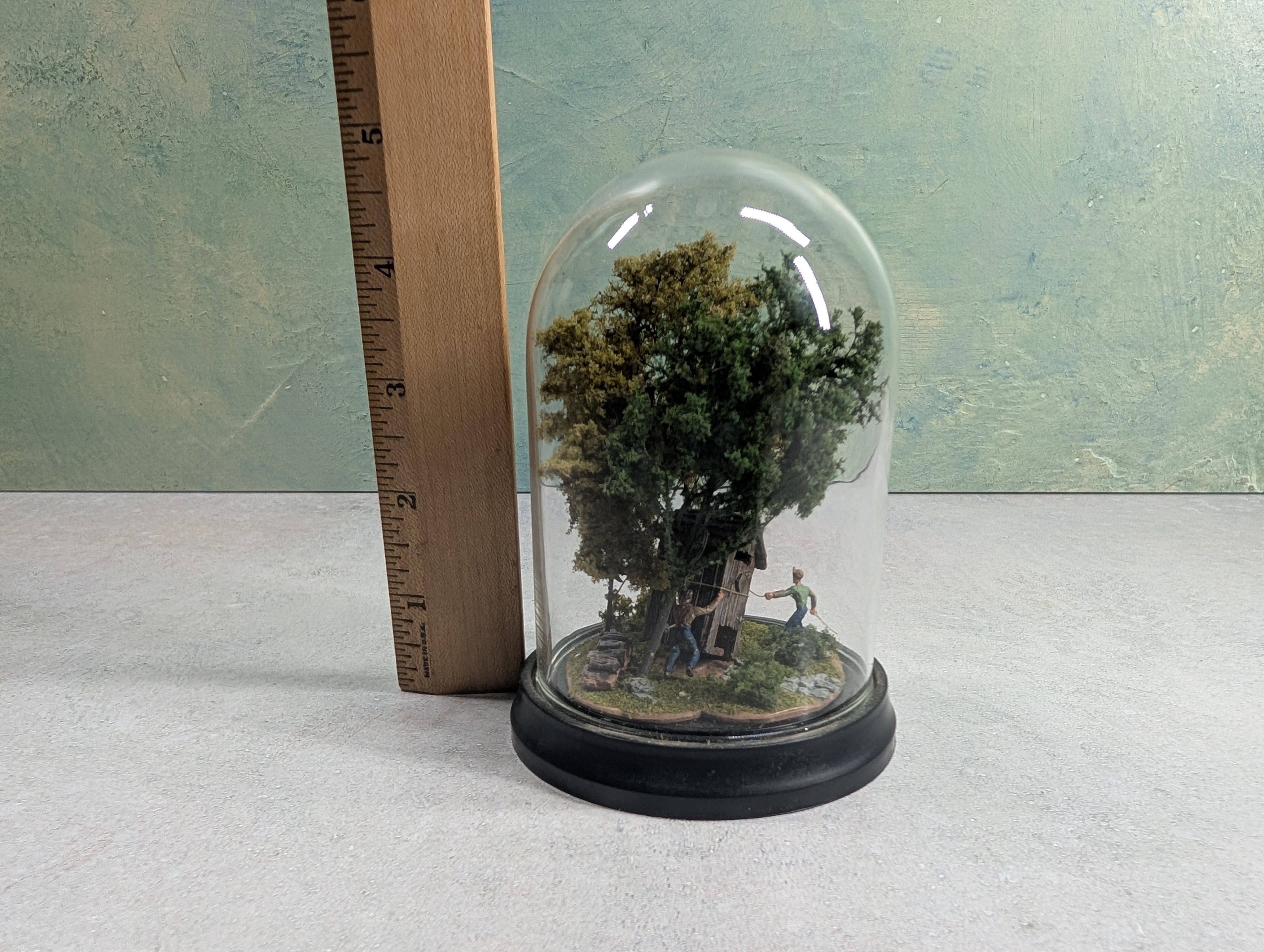 USED Woodland Scenics HO Scale Mini-Scene Outhouse Mischief w/ Glass Dome Display, Metal