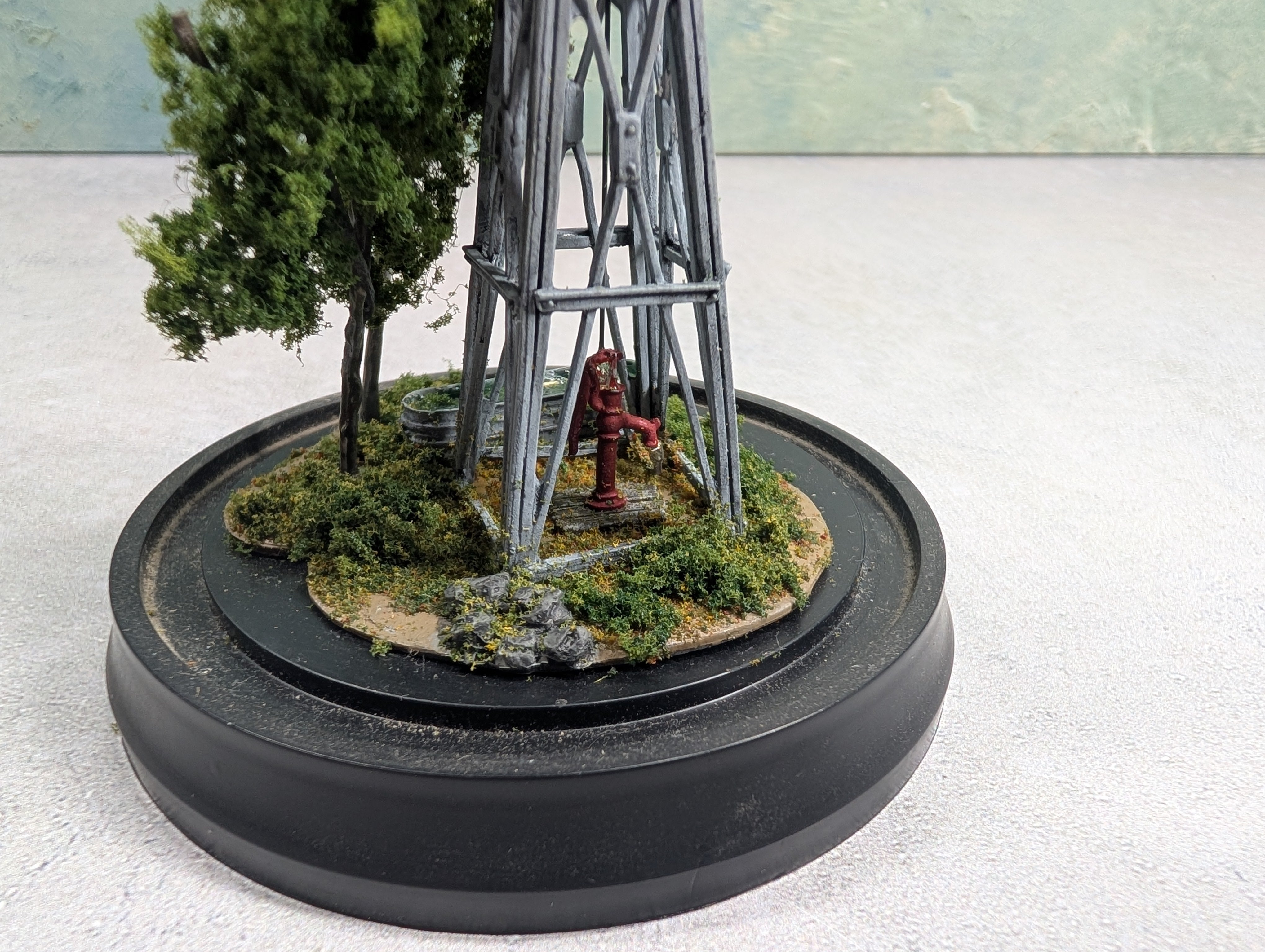 USED Woodland Scenics HO Scale Mini-Scene The Windmill w/ Glass Dome Display, Metal