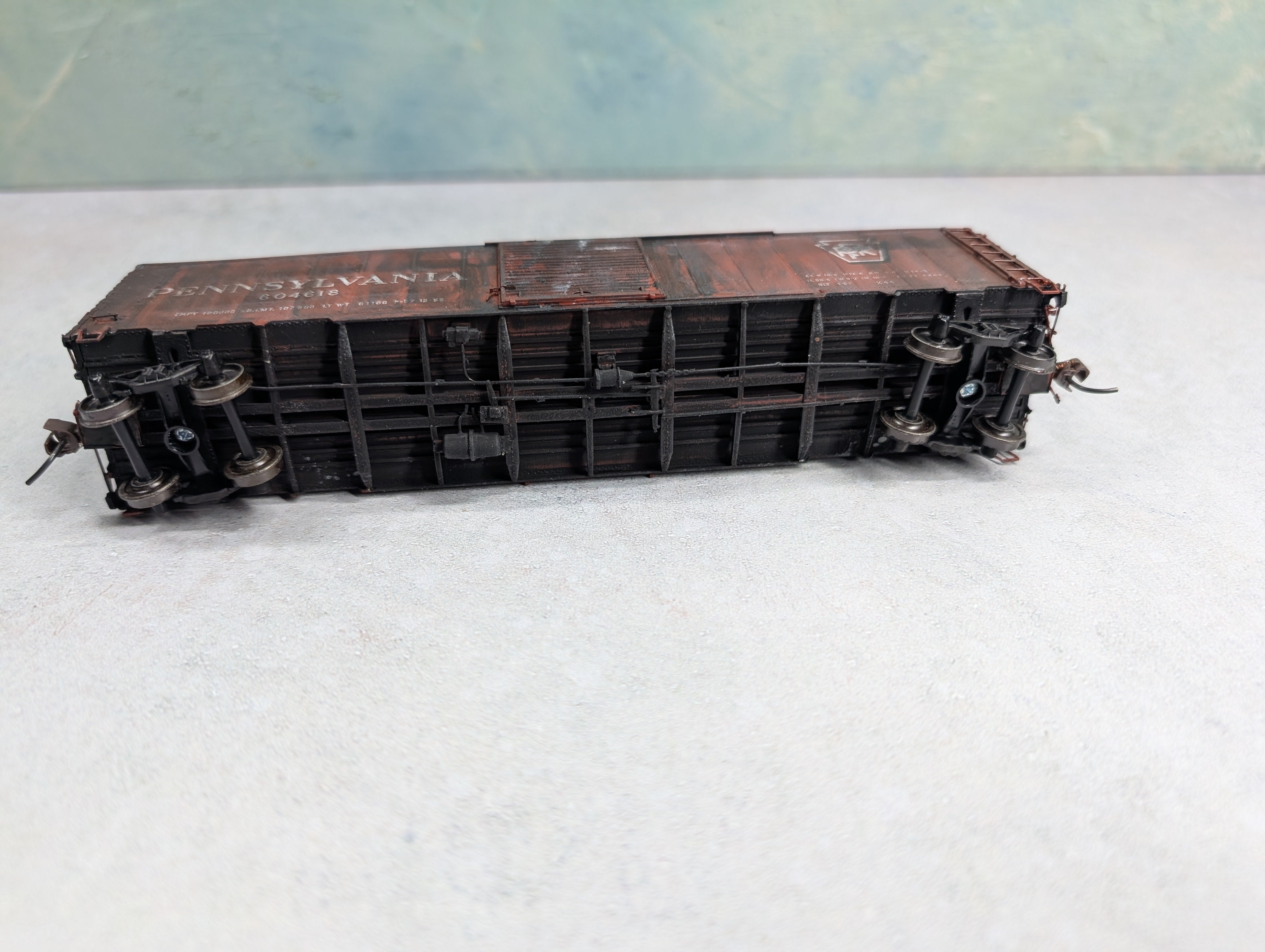 USED Branchline HO Scale Beautifully Weathered SD 50' Box Car Pennsylvania PRR #604618