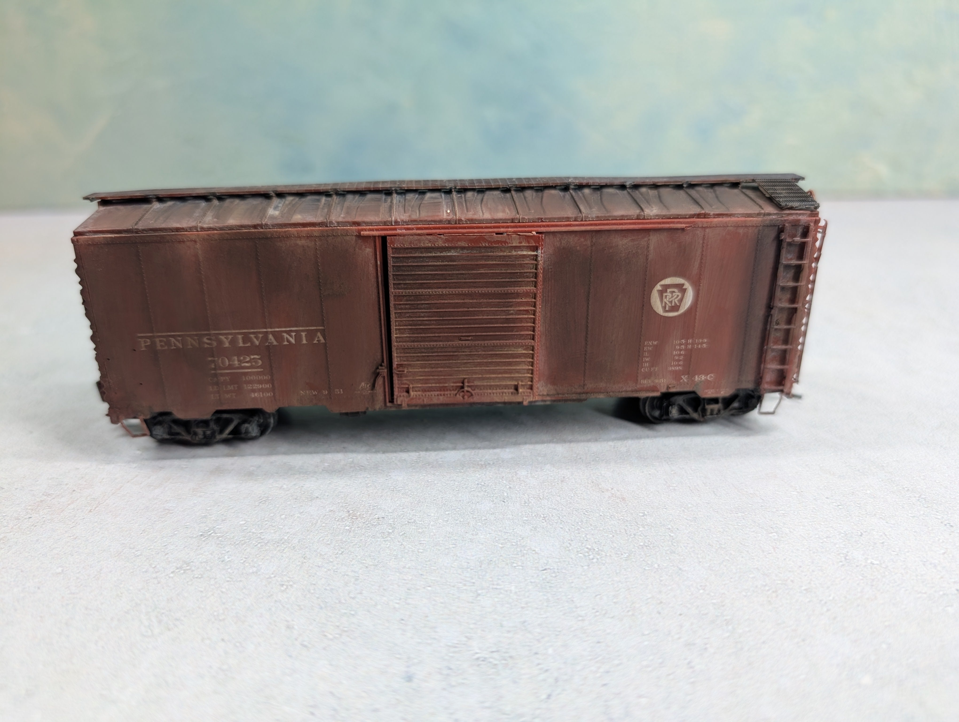 USED Branchline HO Scale Beautifully Weathered AAR 40' Box Car Pennsylvania PRR #70425