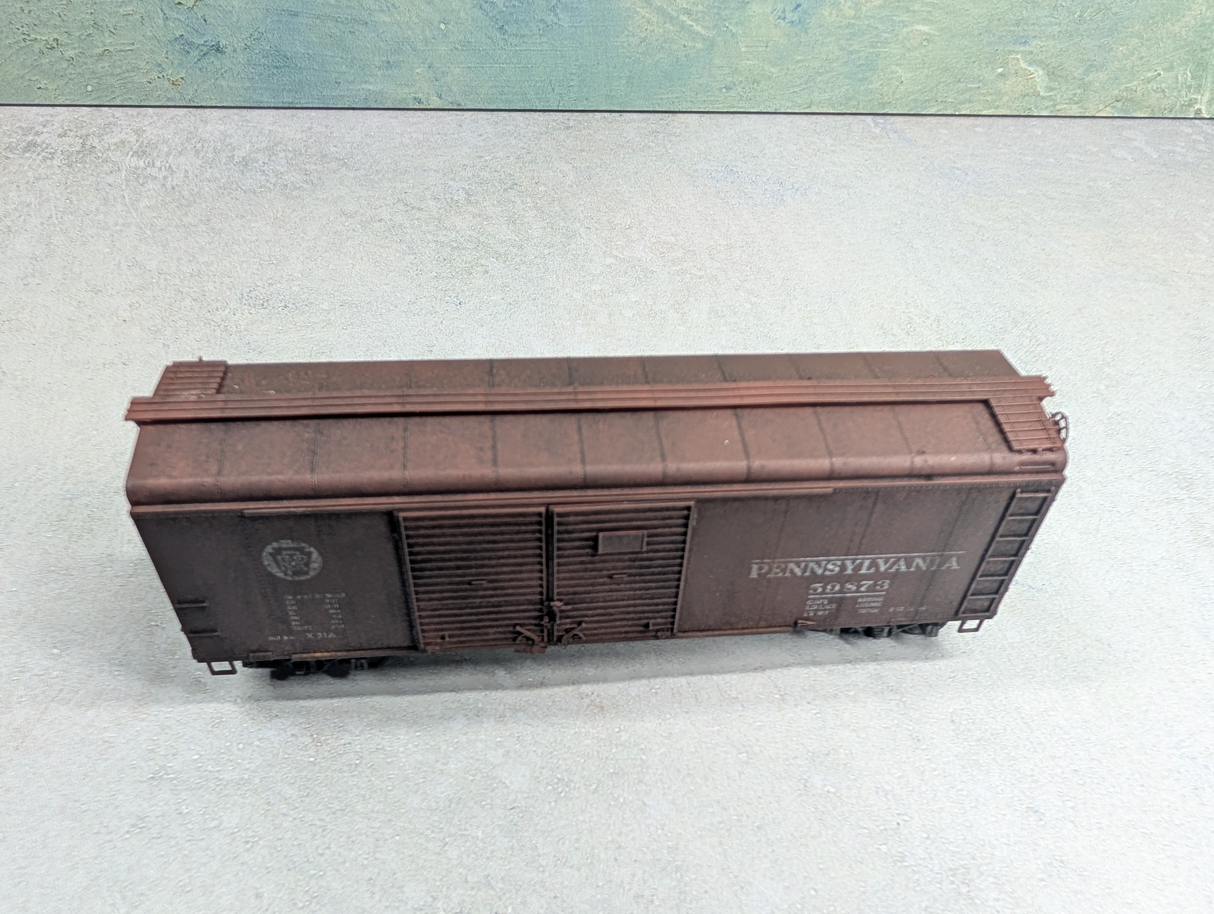 USED Bowser HO Scale Beautifully Weathered Rounded Top 40' Box Car Pennsylvania PRR #59873