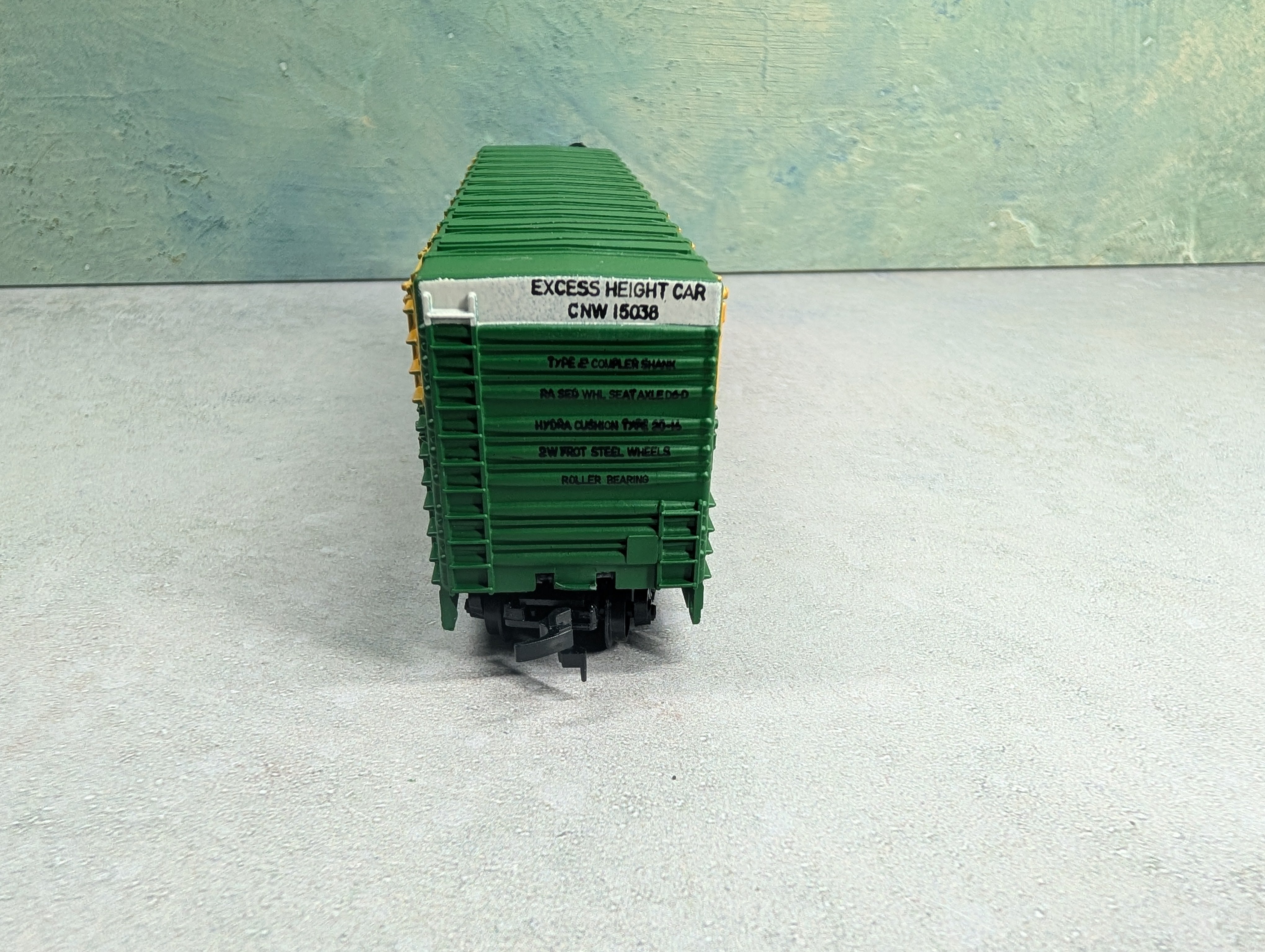 USED AHM HO Scale Hydra-Cushion Cattle Stock Car Chicago & North Western CNW #15038