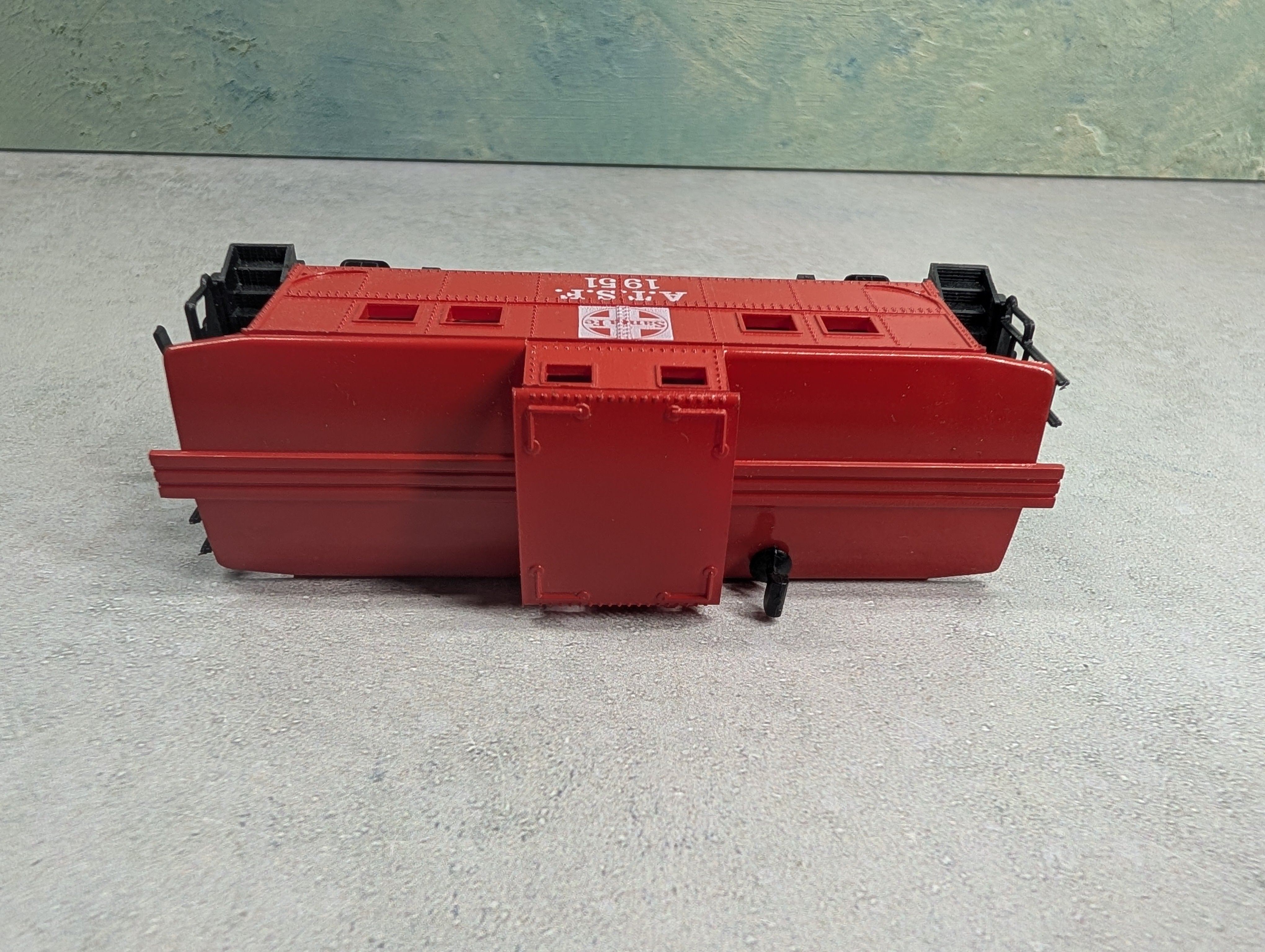 USED Life-Like HO Scale Caboose Santa Fe ATSF #1951