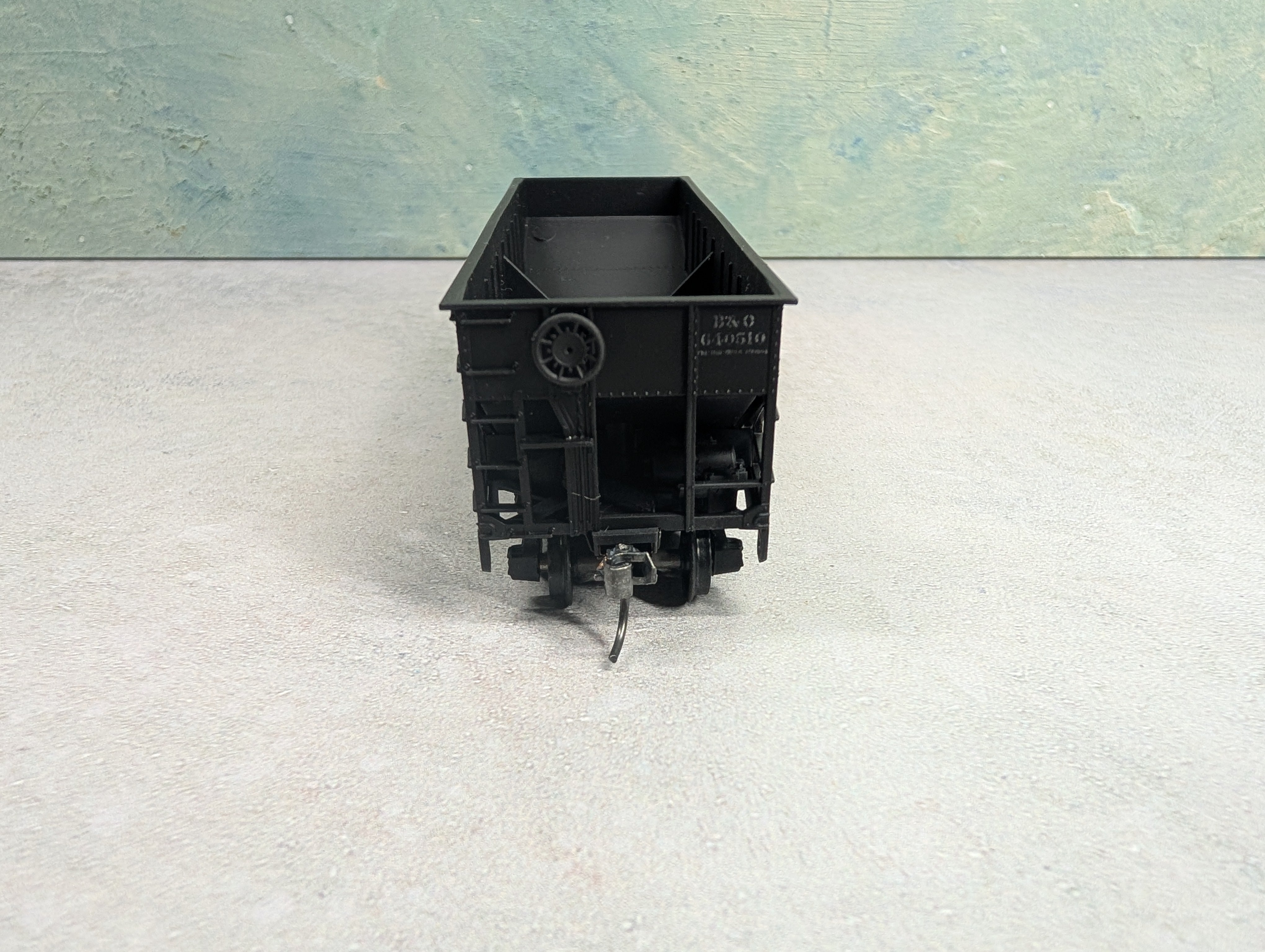 USED Athearn HO Scale 2 Bay Hopper Baltimore and Ohio B&O #640510 Lightly Weathered