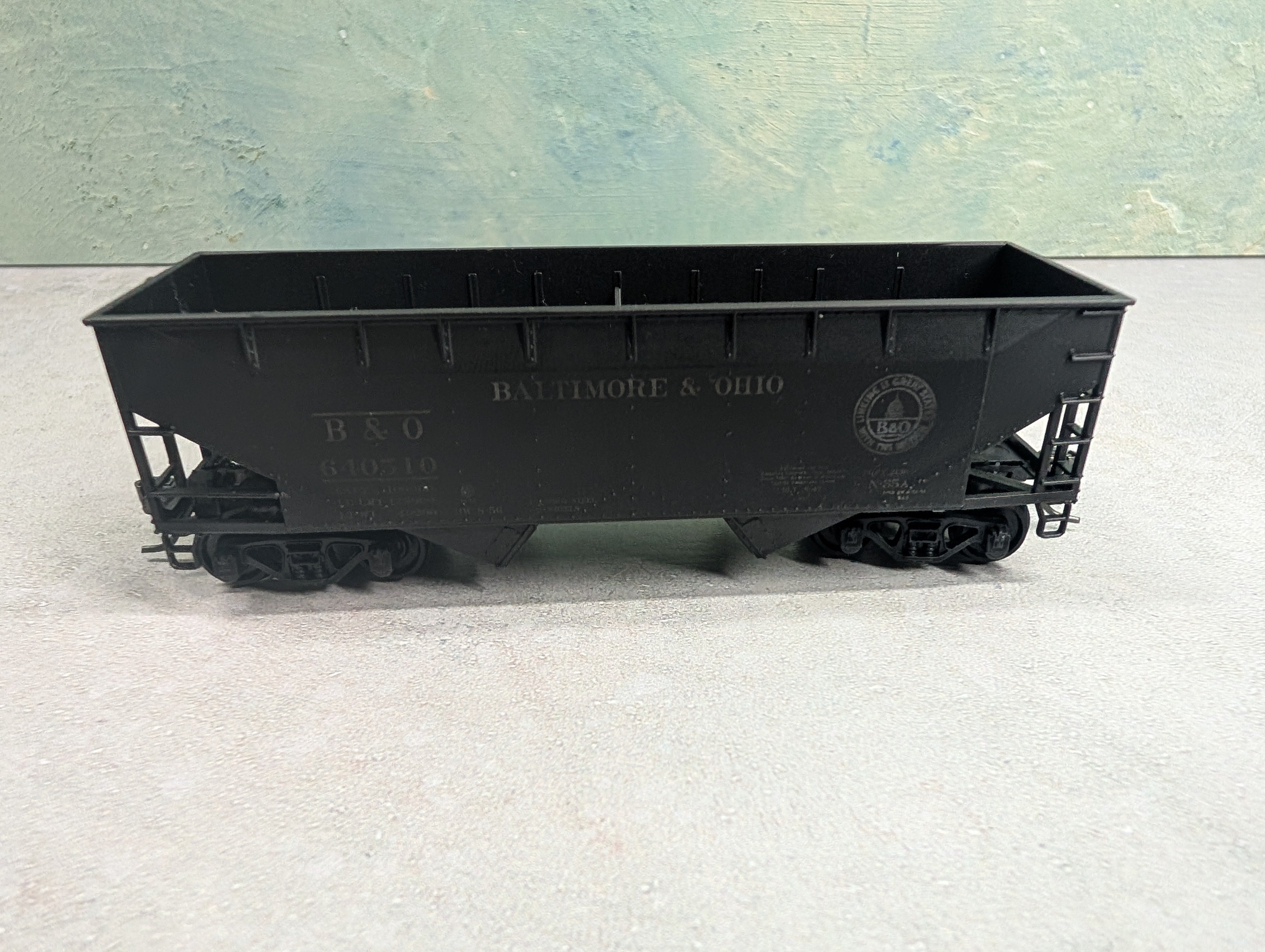 USED Athearn HO Scale 2 Bay Hopper Baltimore and Ohio B&O #640510 Lightly Weathered