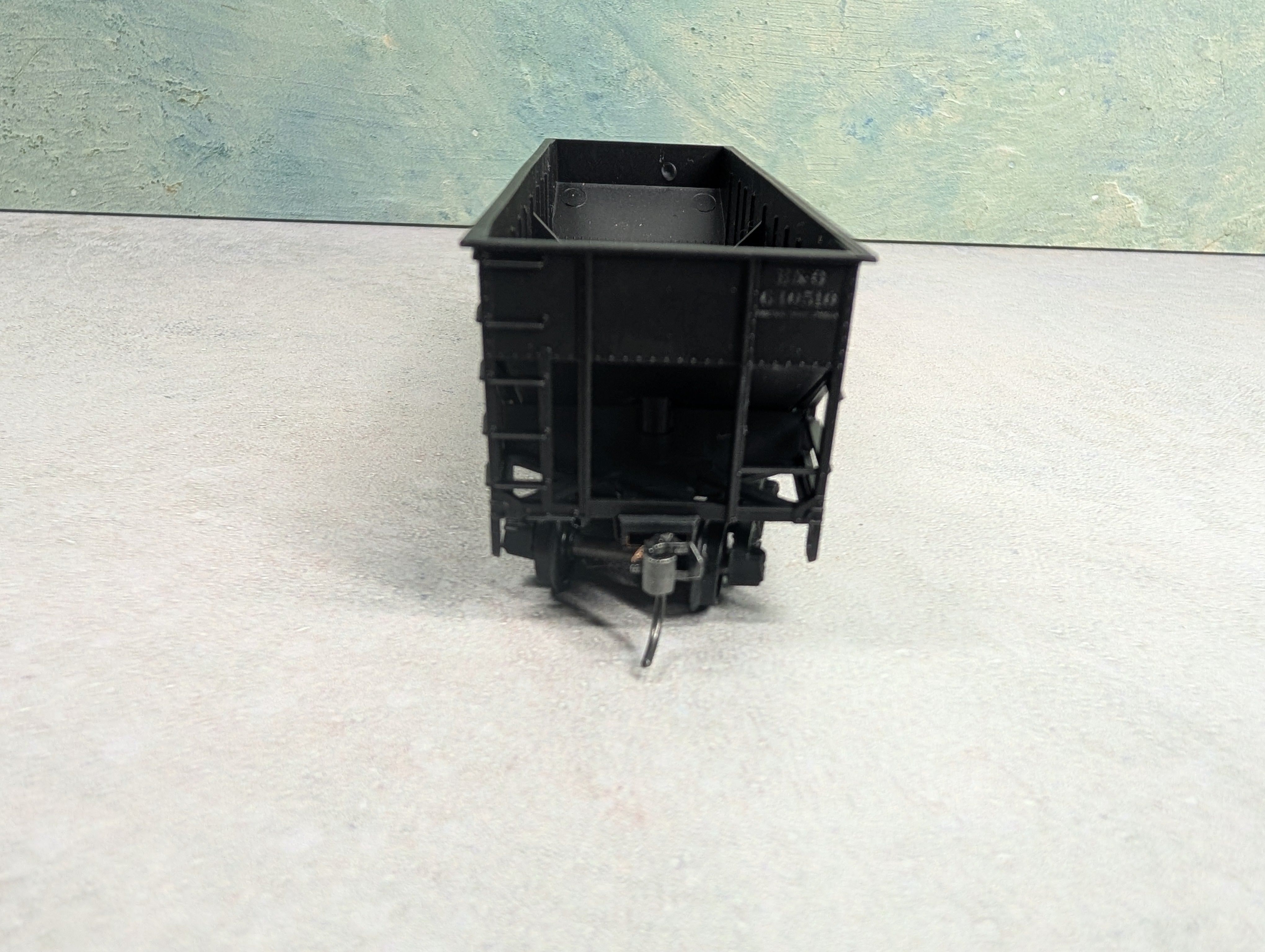 USED Athearn HO Scale 2 Bay Hopper Baltimore and Ohio B&O #640510 Lightly Weathered