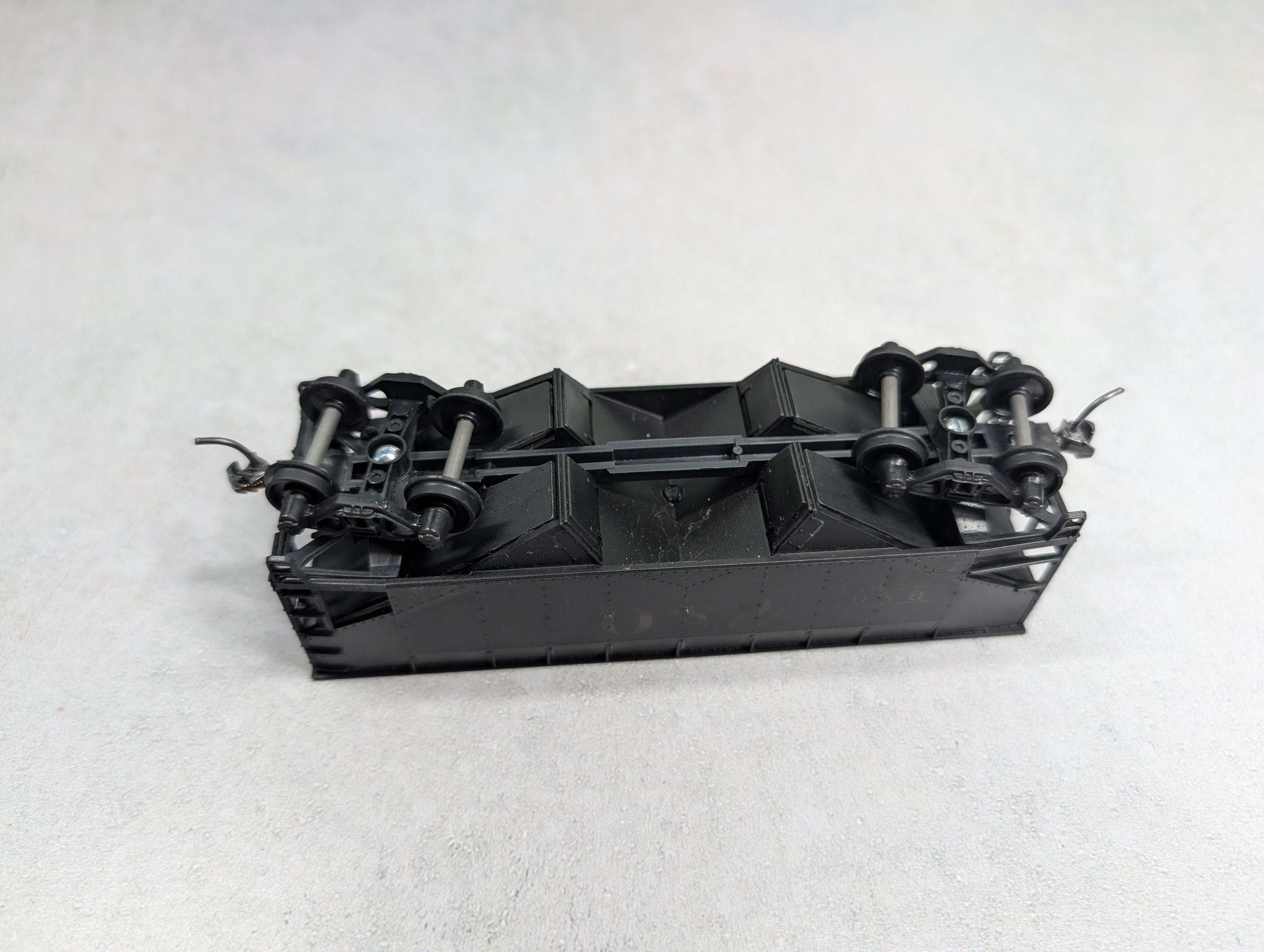 USED Athearn HO Scale 2 Bay Hopper Baltimore and Ohio B&O #727094 Lightly Weathered