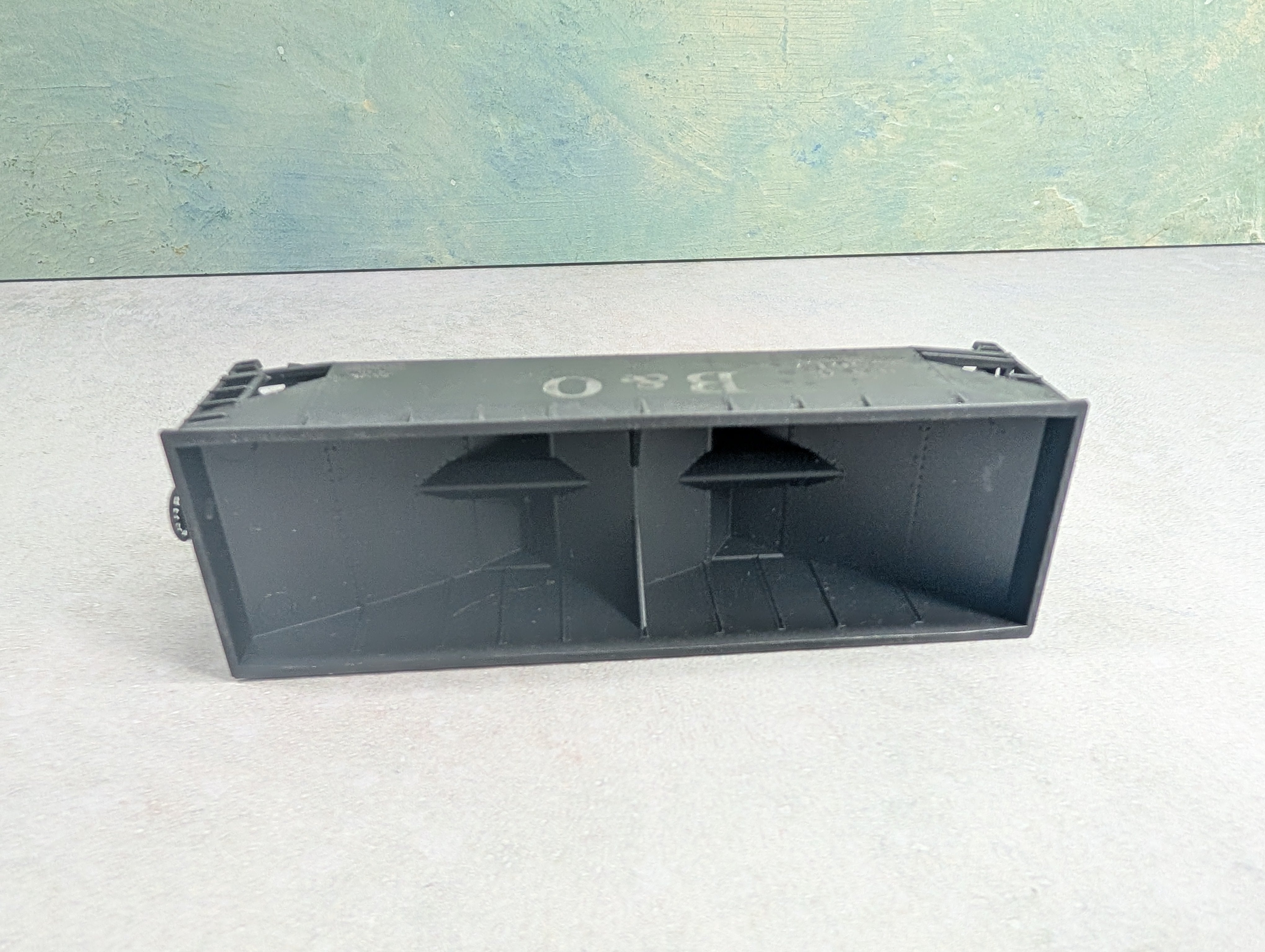 USED Athearn HO Scale 2 Bay Hopper Baltimore and Ohio B&O #828013 Lightly Weathered