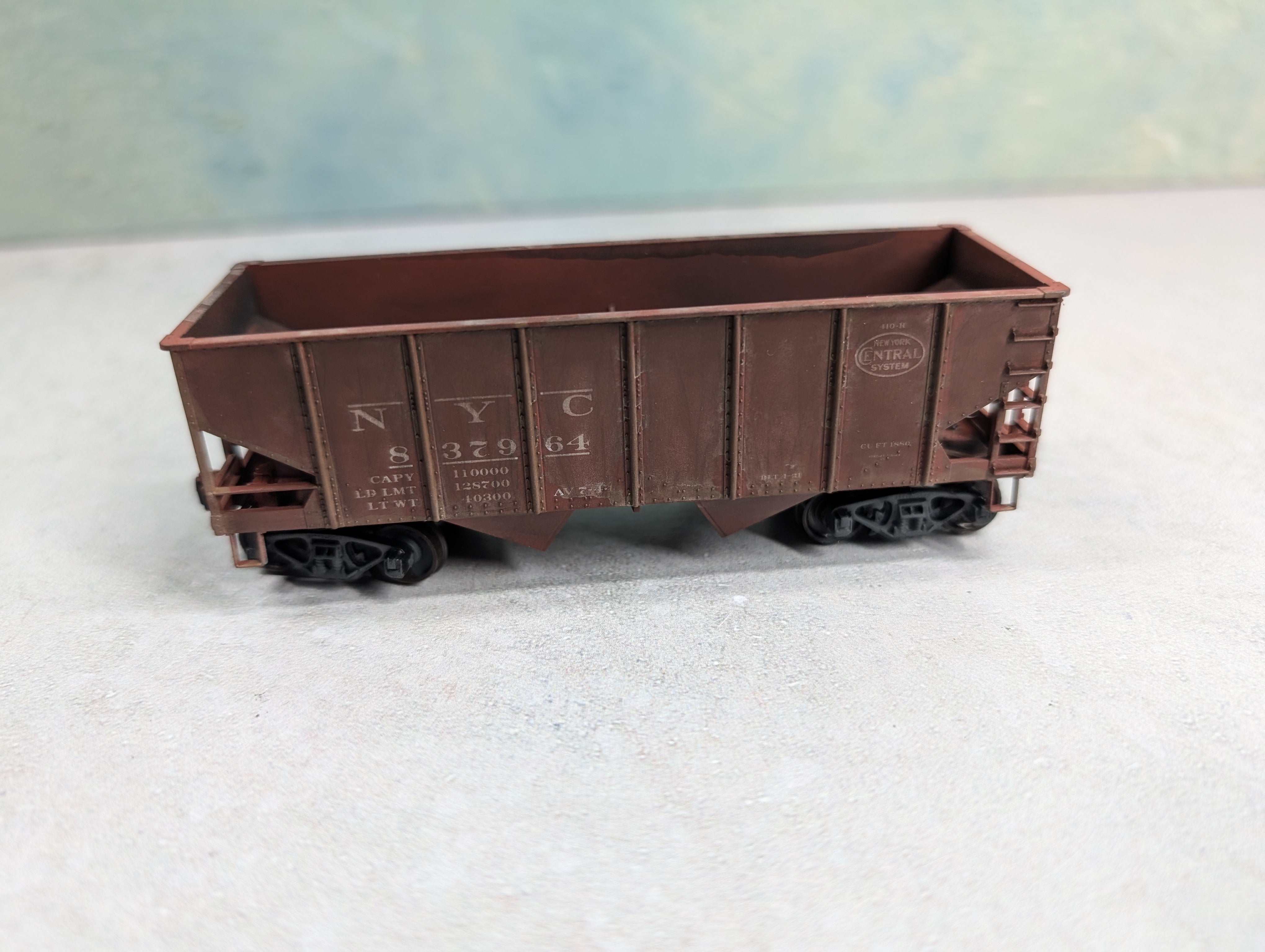 USED Accurail HO Scale 2 Bay Hopper New York Central NYC #837964 Weathered
