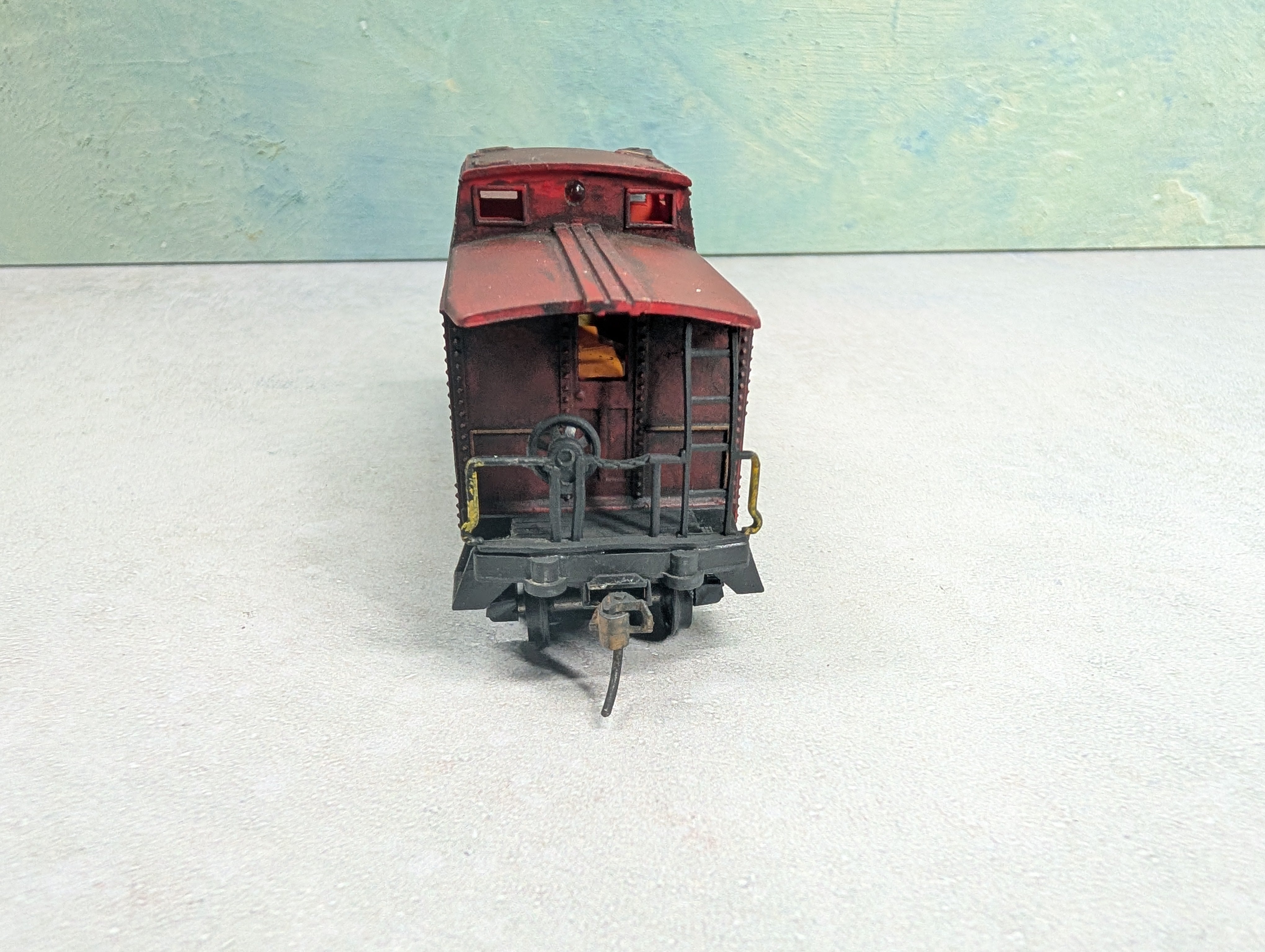 USED Life-Like HO Scale Caboose Reading #92841 Decals & Weathered