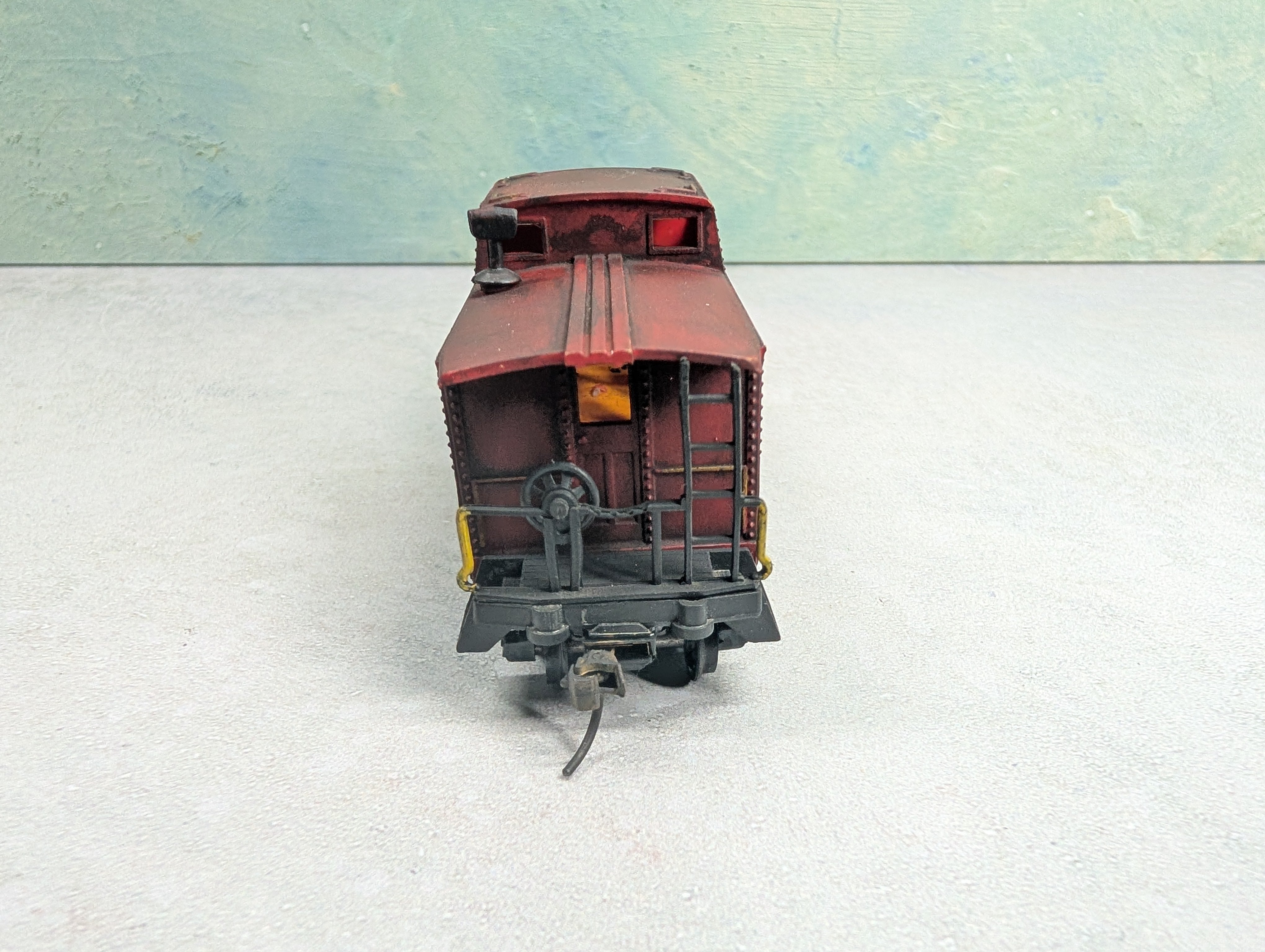 USED Life-Like HO Scale Caboose Reading #92841 Decals & Weathered