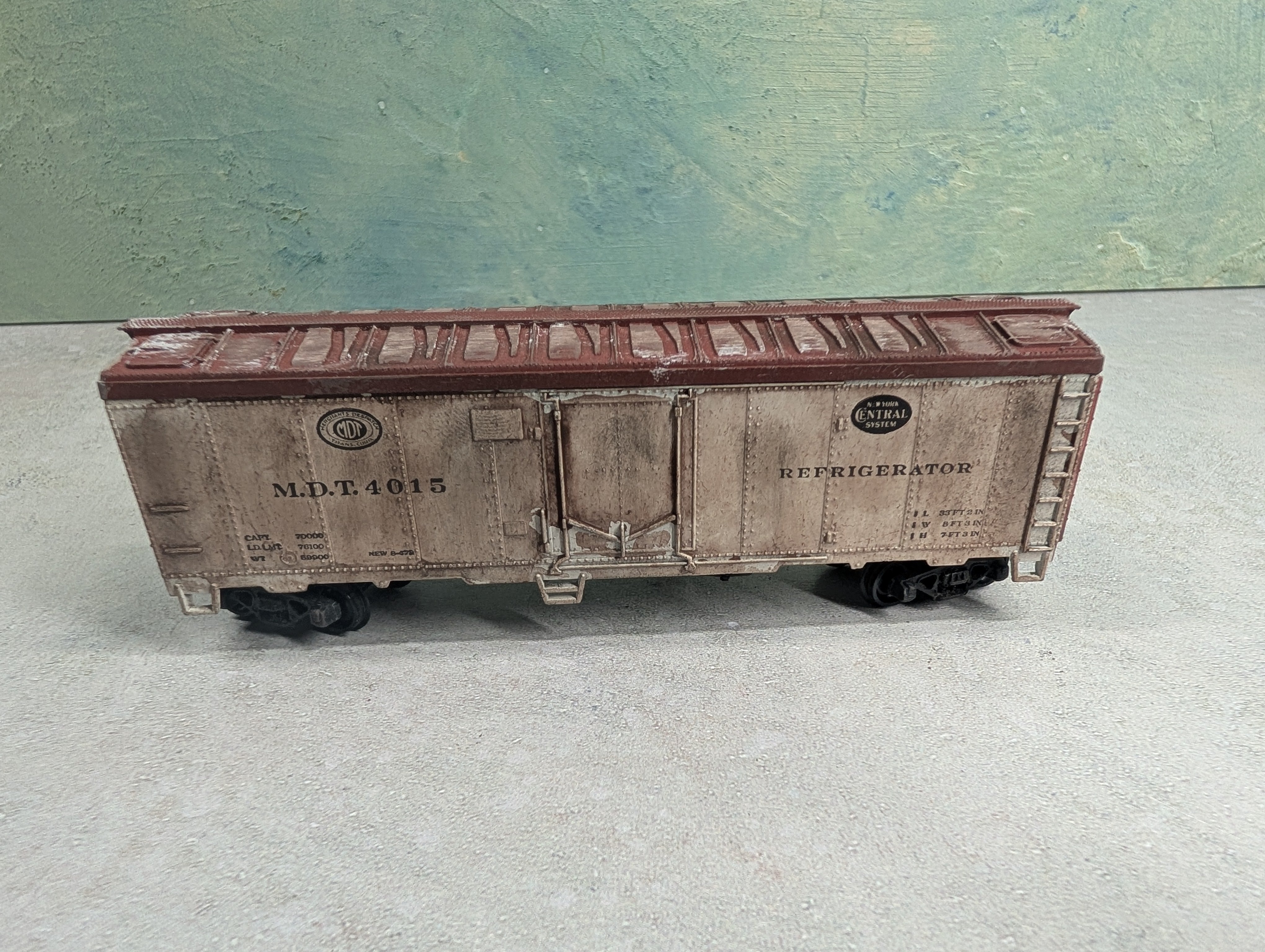 USED REVELL HO Scale 41' Steel Reefer New York Central MDT #4015 Weathered