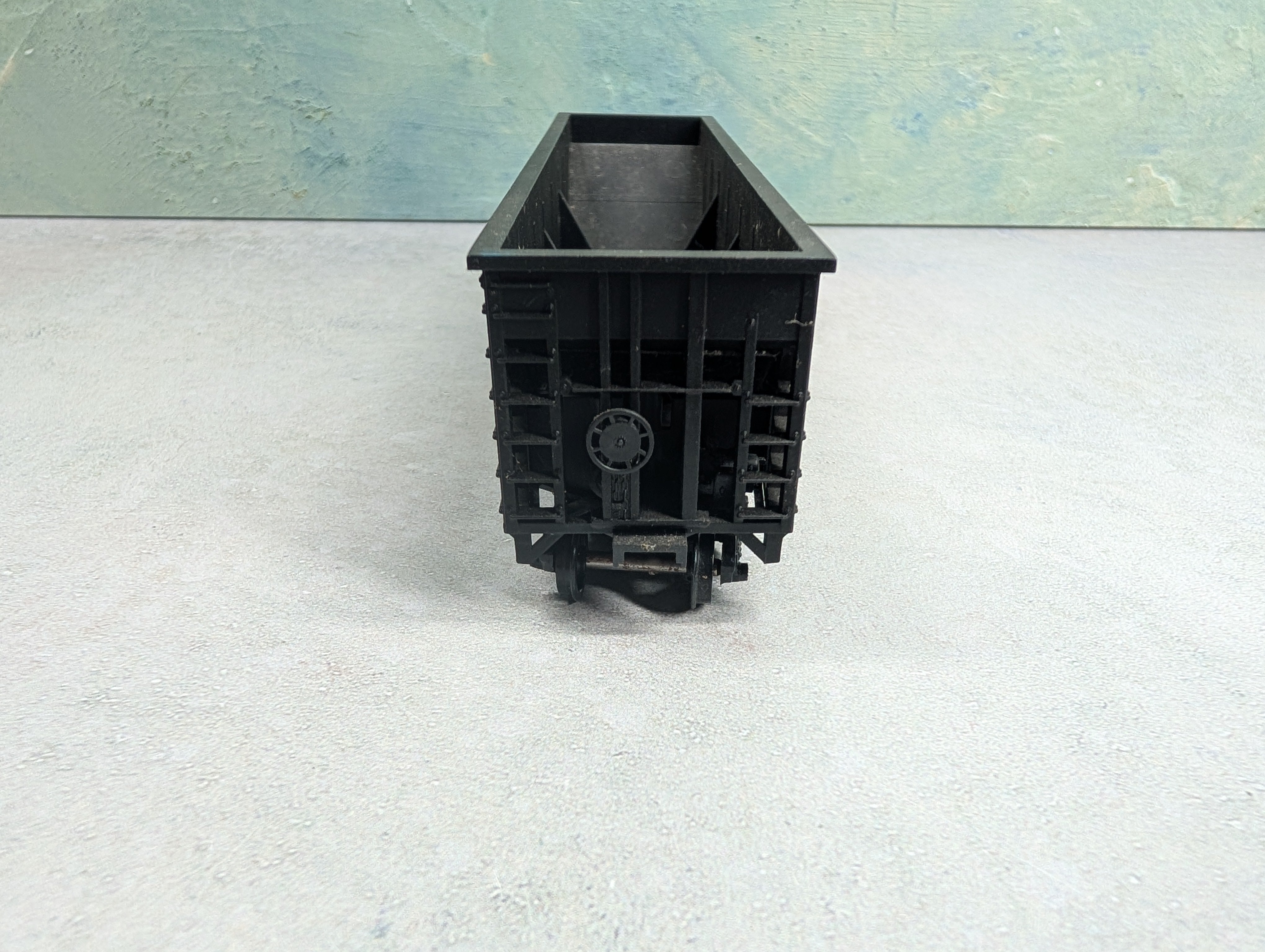 USED HO Scale 100 Ton 3 Bay Hopper Chessie System C&O #62041