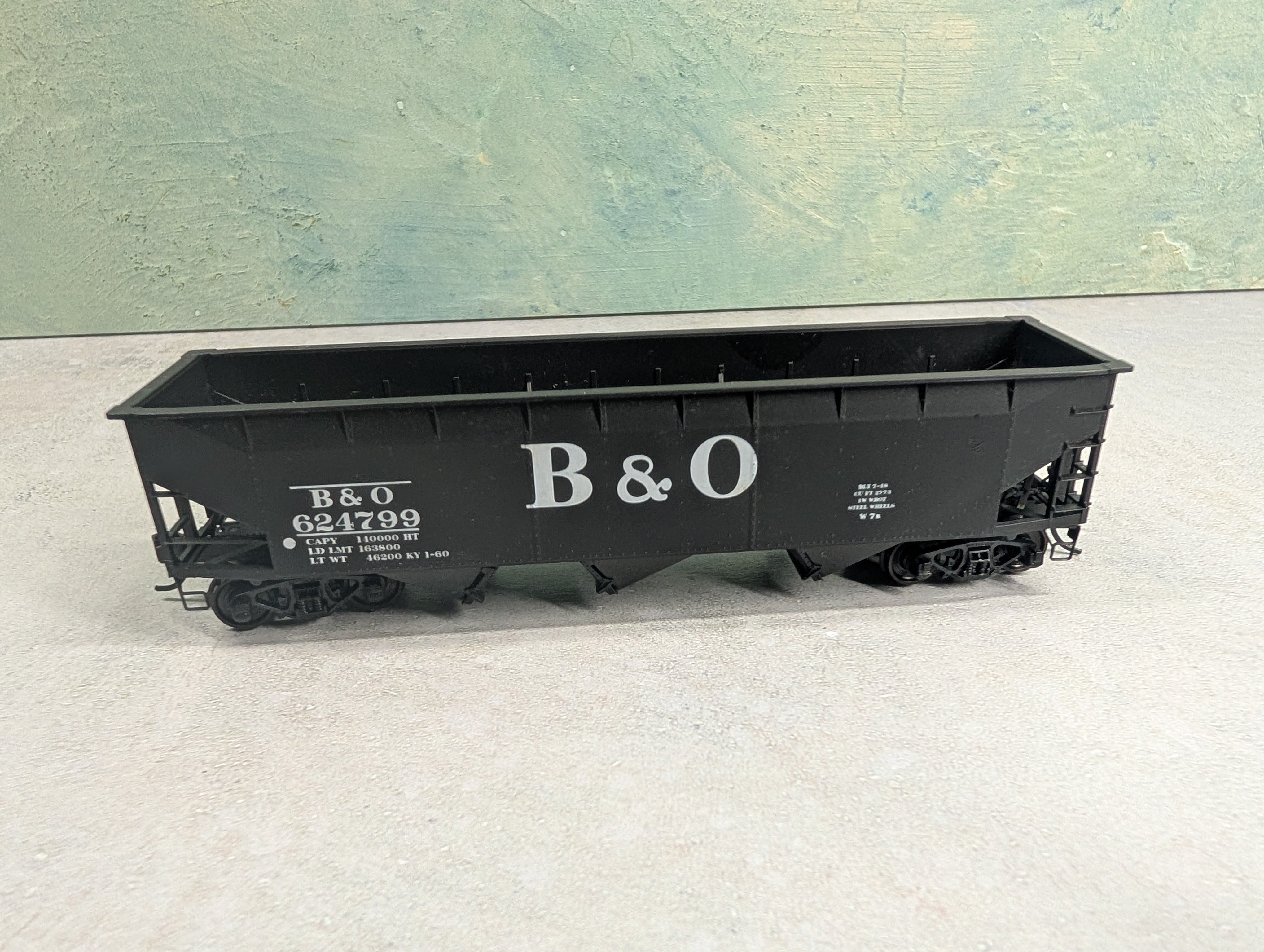 USED Accurail HO Scale 70 Ton 3 Bay Hopper Baltimore and Ohio B&O #624799