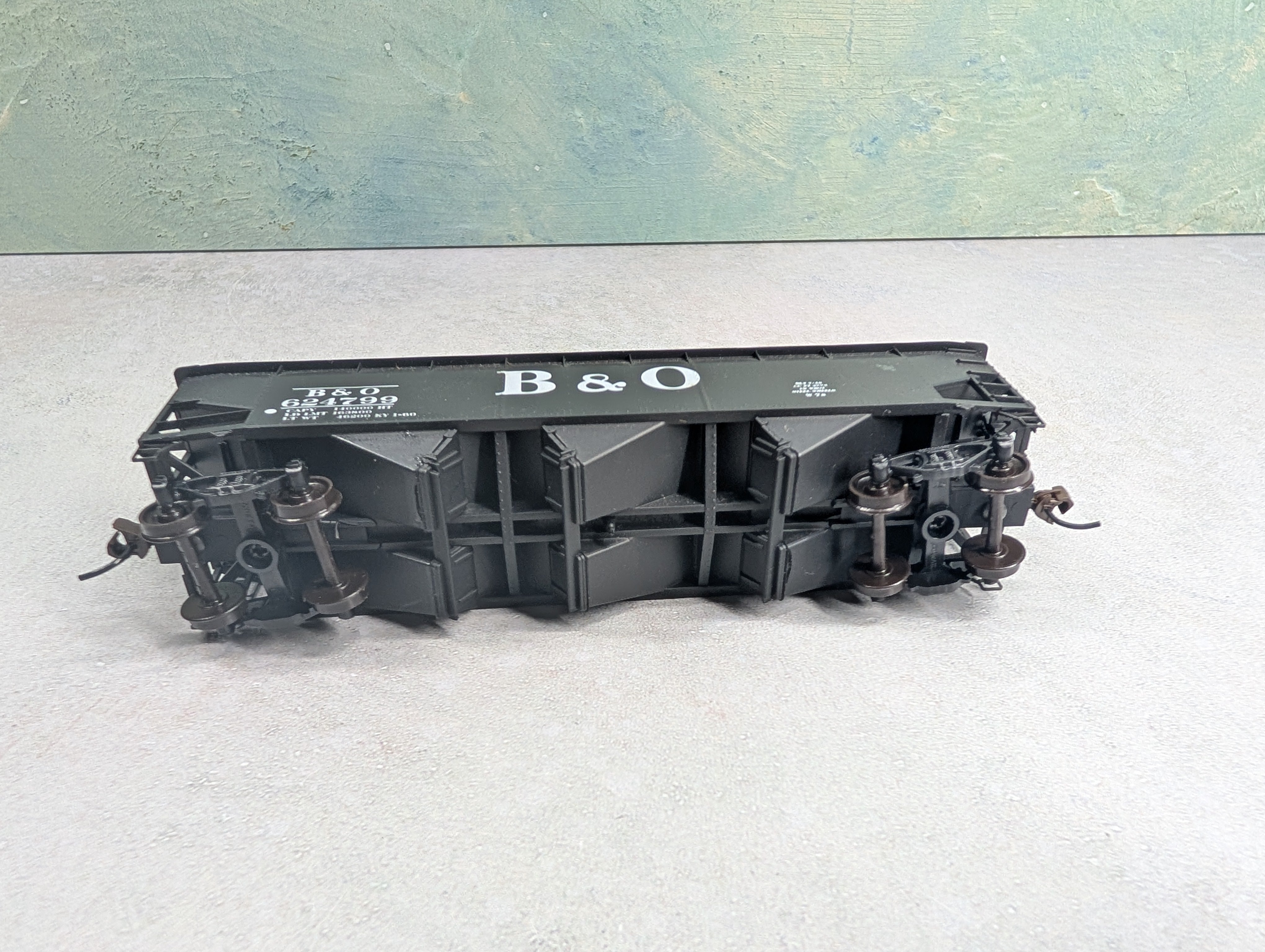 USED Accurail HO Scale 70 Ton 3 Bay Hopper Baltimore and Ohio B&O #624799