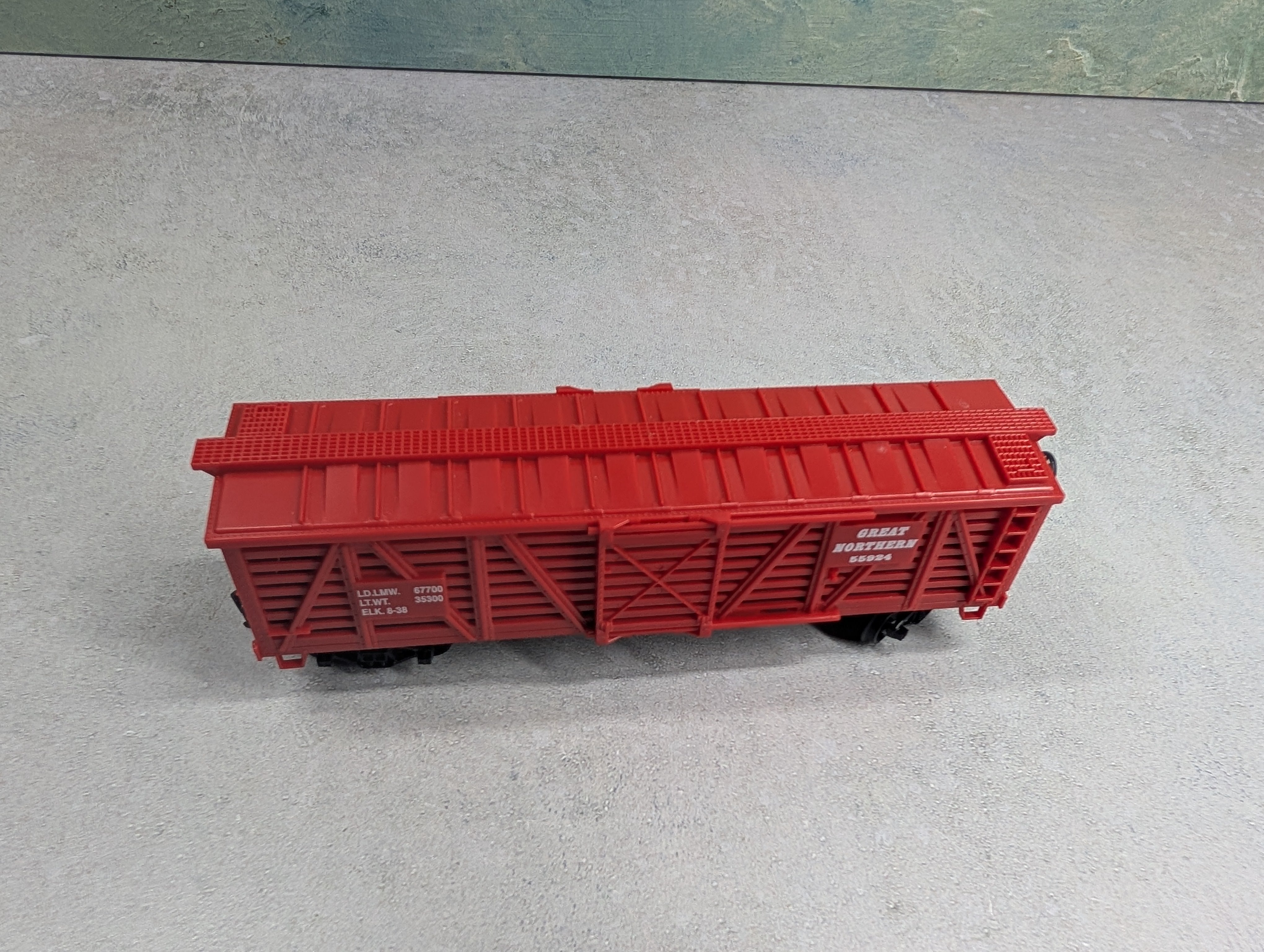 USED Life-Like HO Scale 42' Cattle Stock Car Great Northern #55924