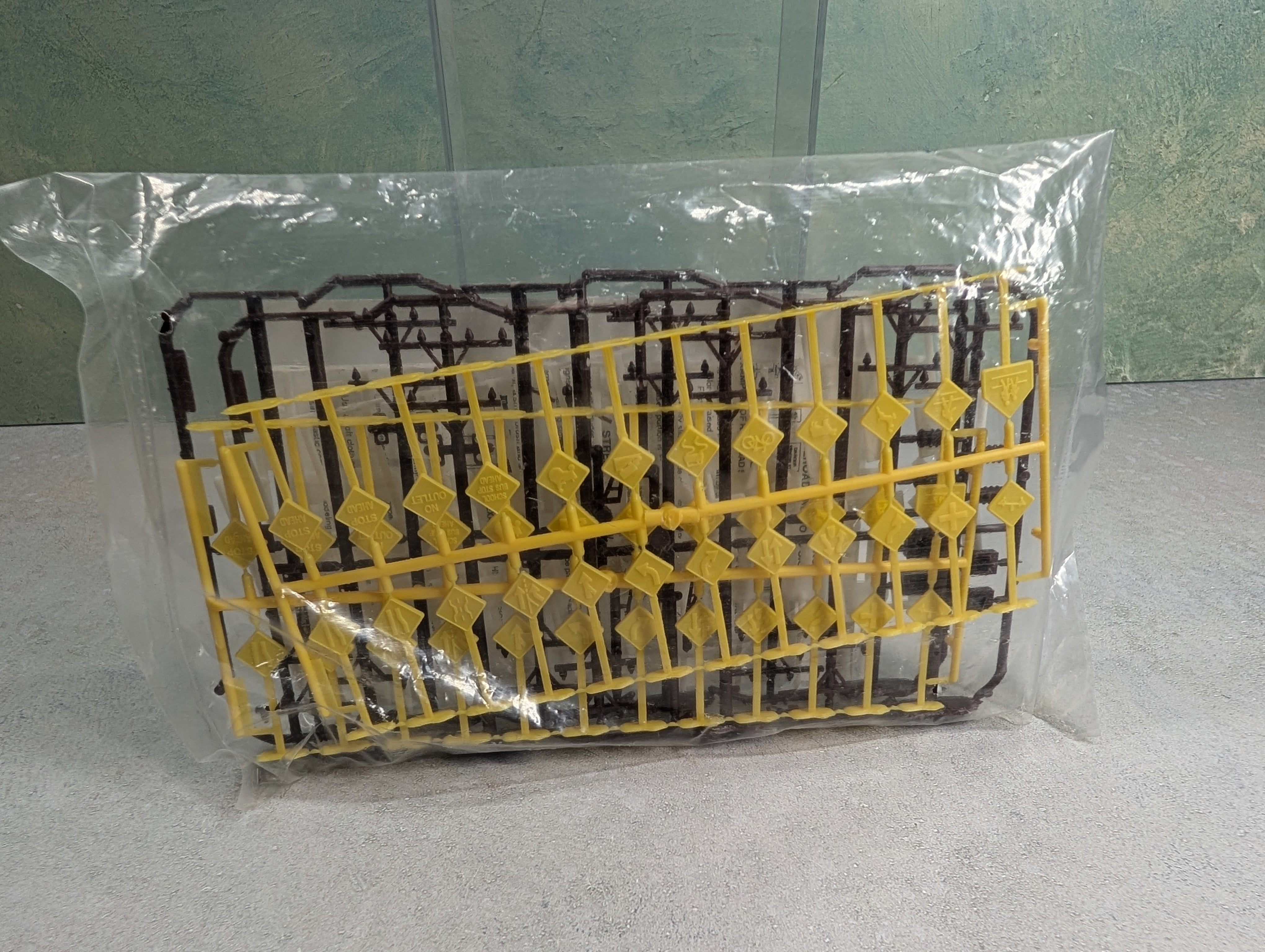 HO Scale Railroad Signs, Street Signs & Telephone Poles