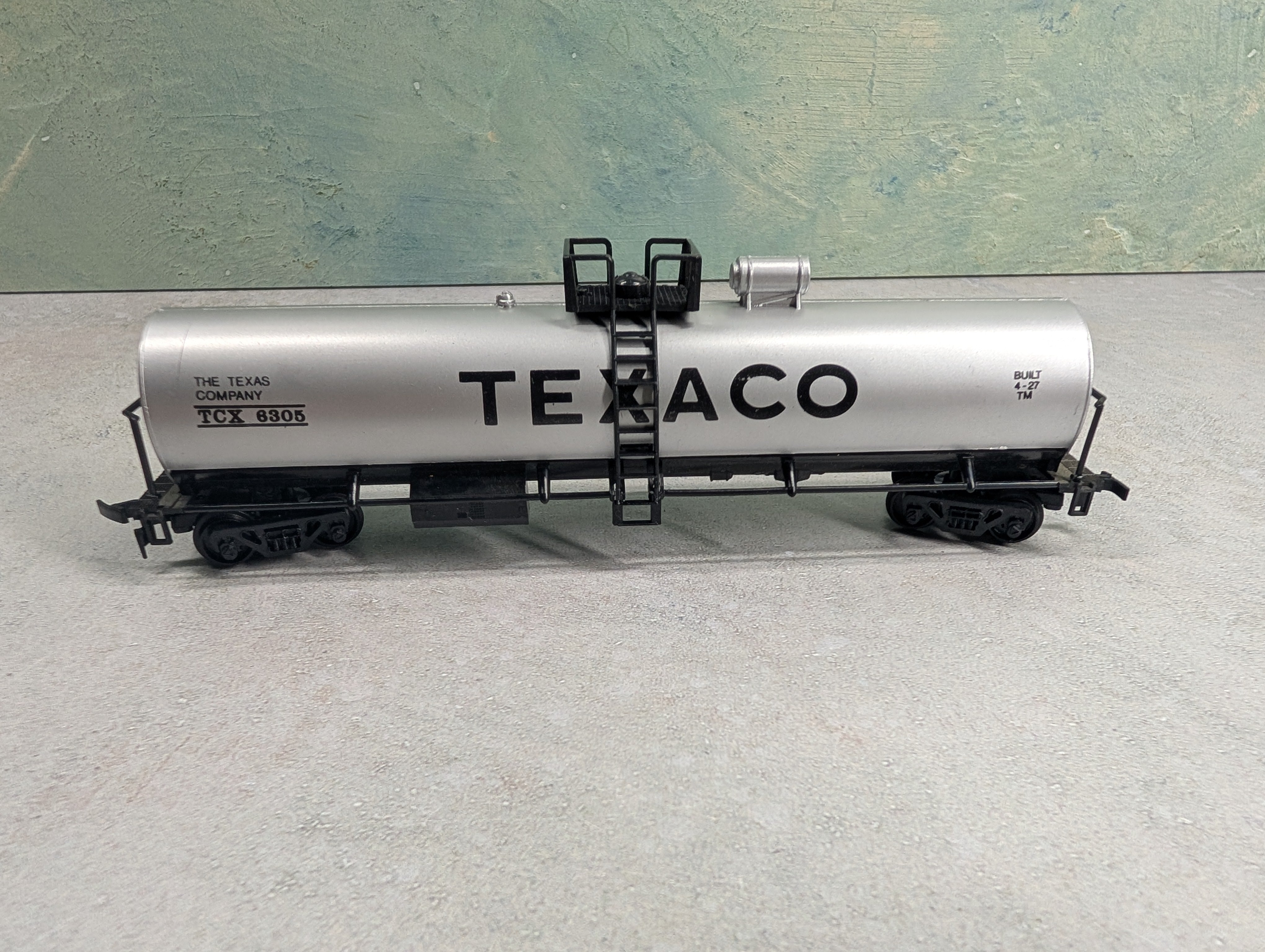 USED AHM HO Scale 50' Single Dome Tank Car Texaco TCX #6305