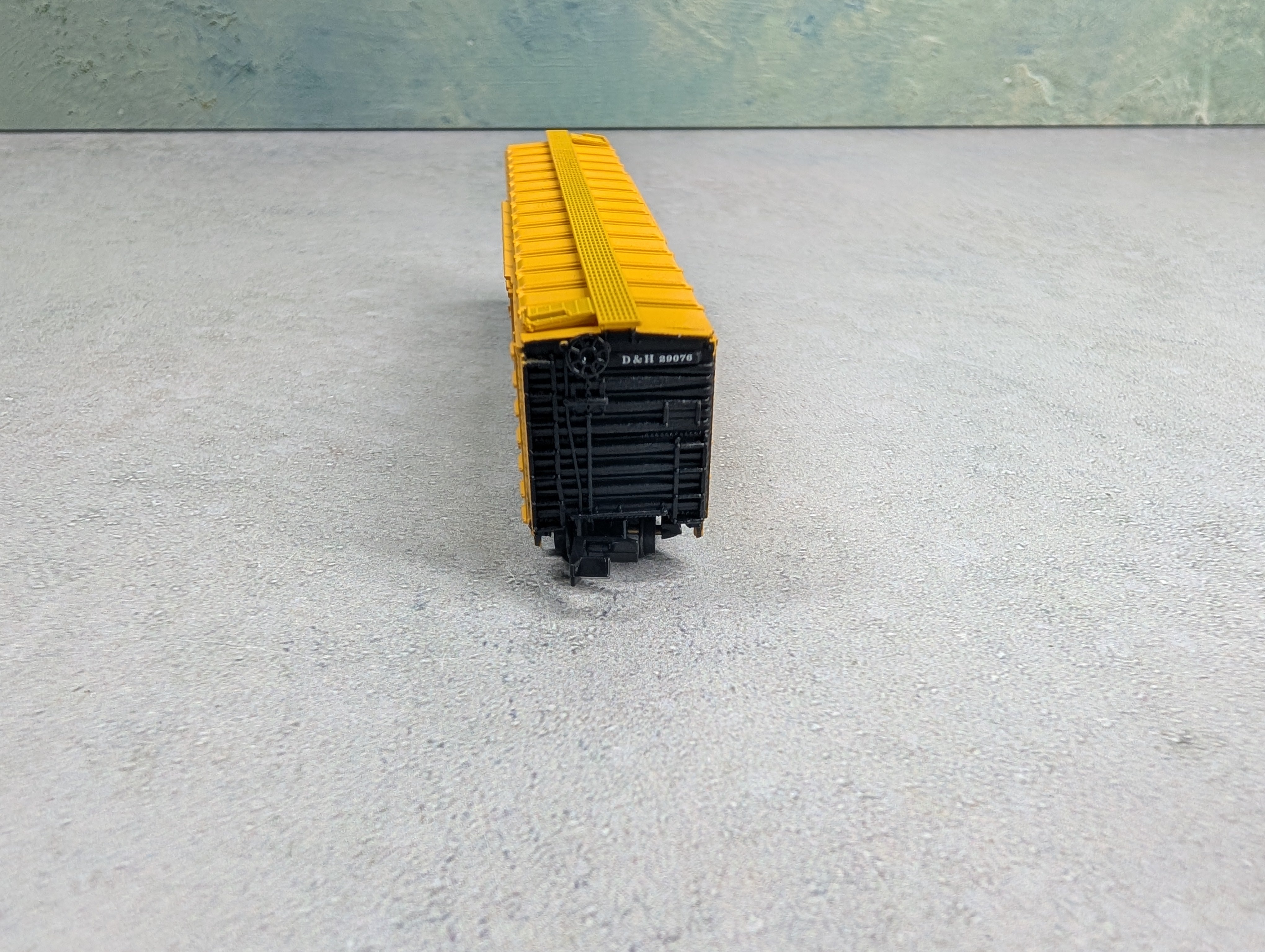 USED Con-Cor #1-041204-5 N Scale 50' Box Car Delaware and Hudson D&H #29076