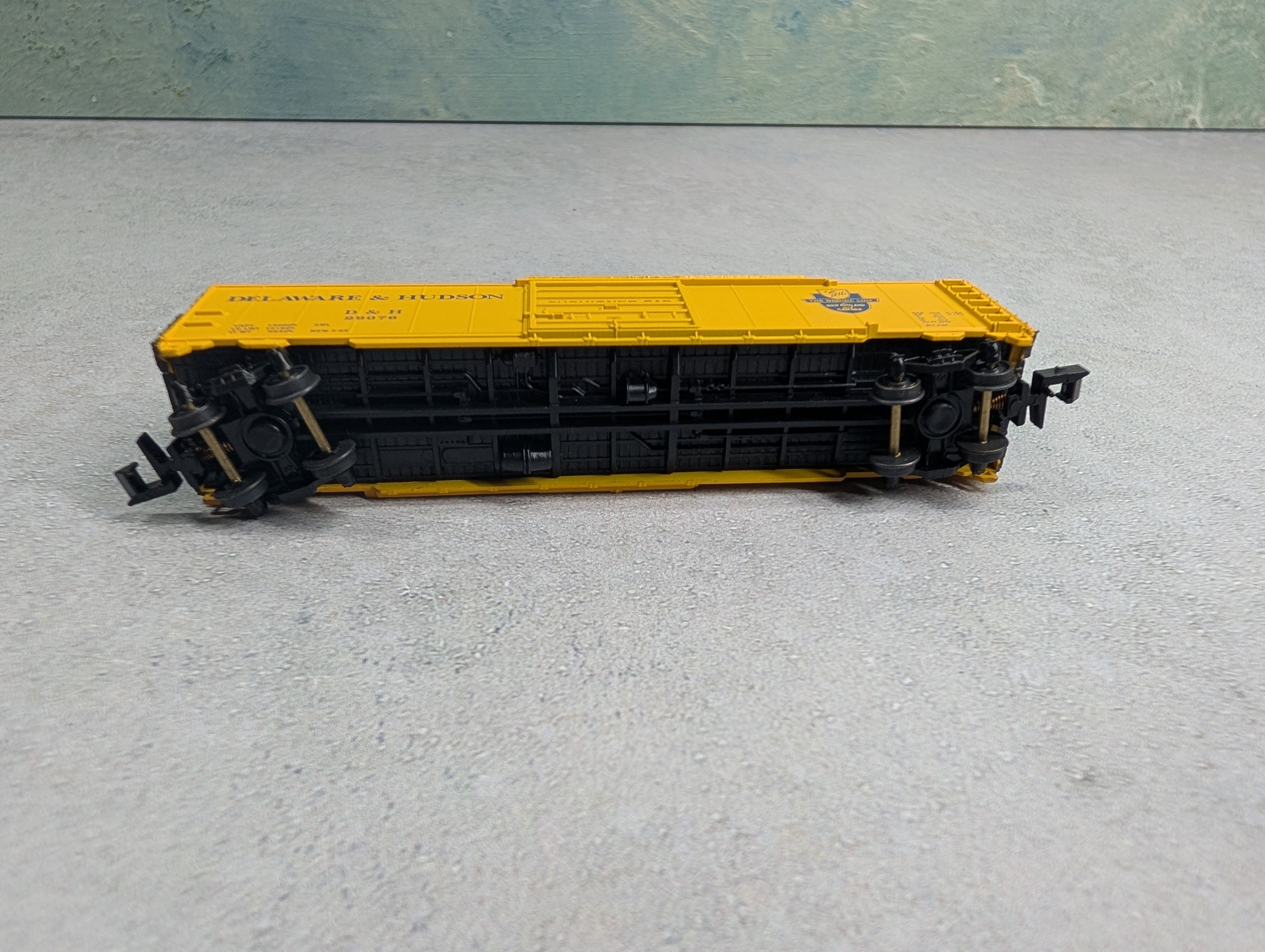 USED Con-Cor #1-041204-5 N Scale 50' Box Car Delaware and Hudson D&H #29076