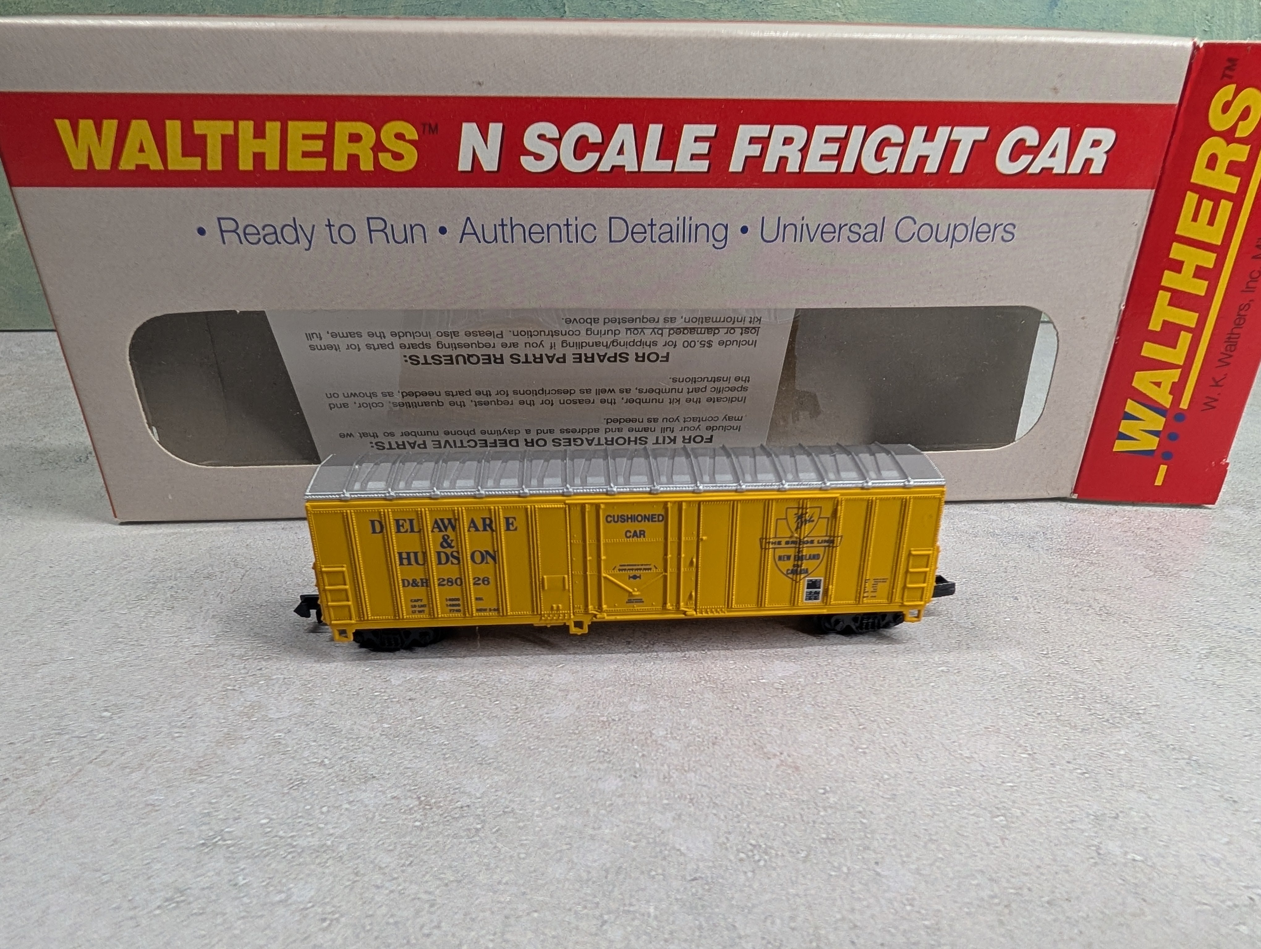 USED Walthers 932-8807 N Scale NA 50' Ext Post Box Car Delaware and Hudson D&H #28026