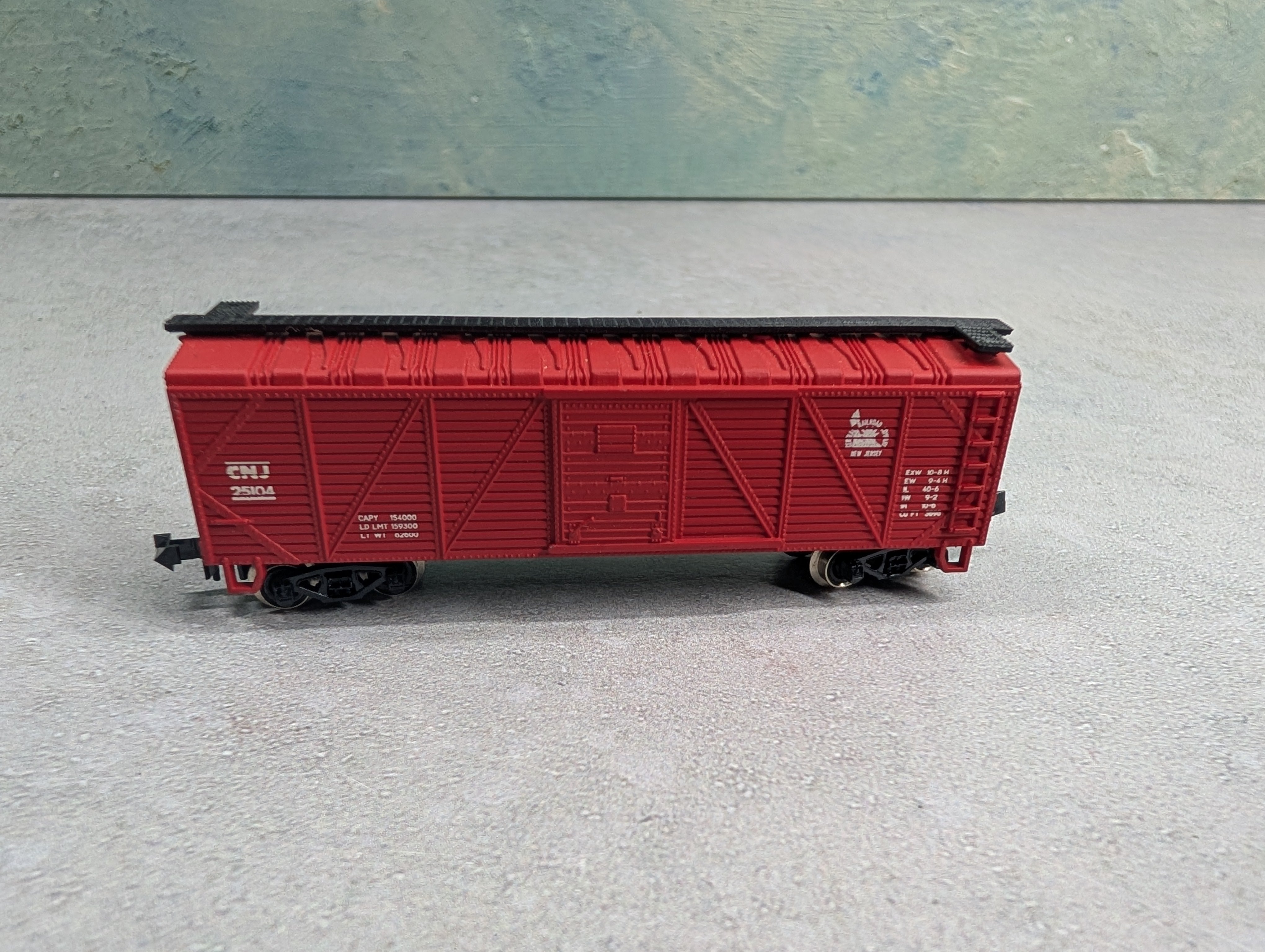USED TRIX N Scale Wood Box Car Jersey Central CNJ #25104