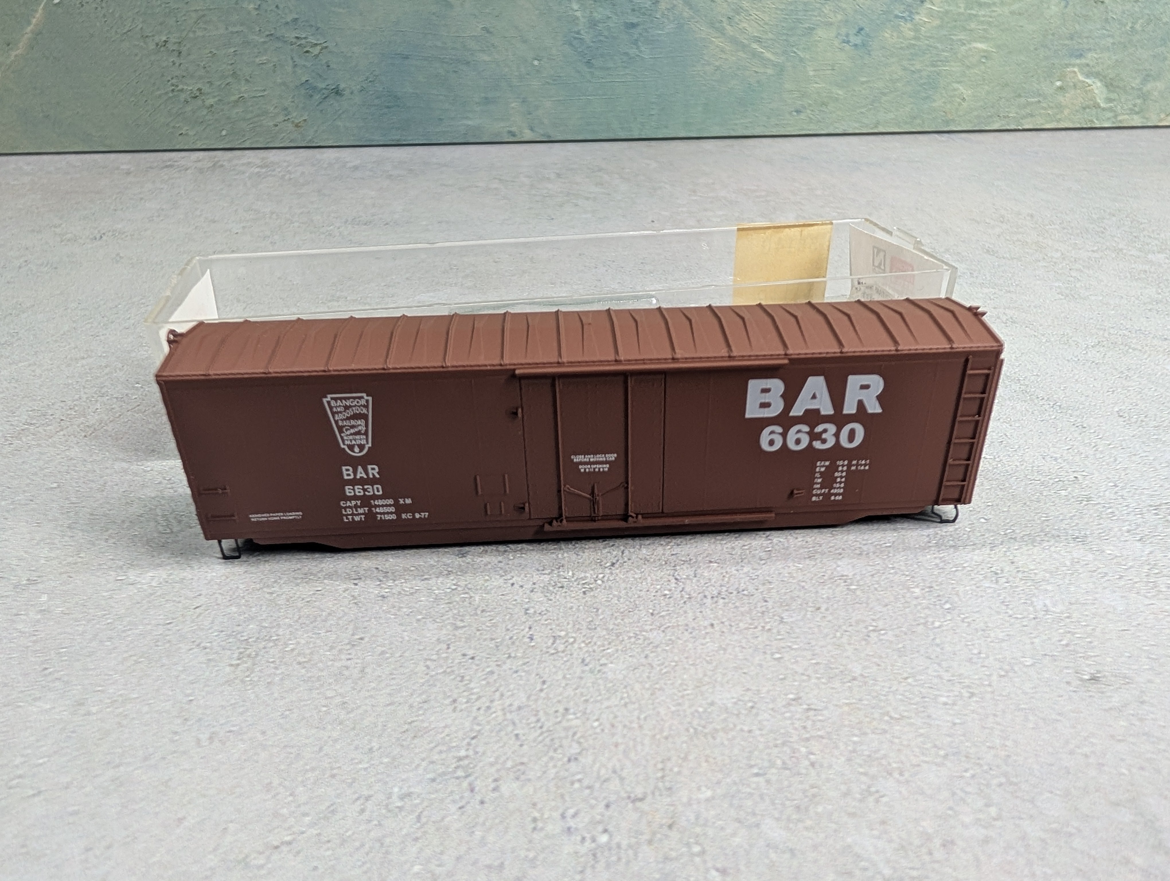 USED Micro-Trains 38140 N Scale 50' Standard PD Box Car Bangor & Aroostook BAR #6630